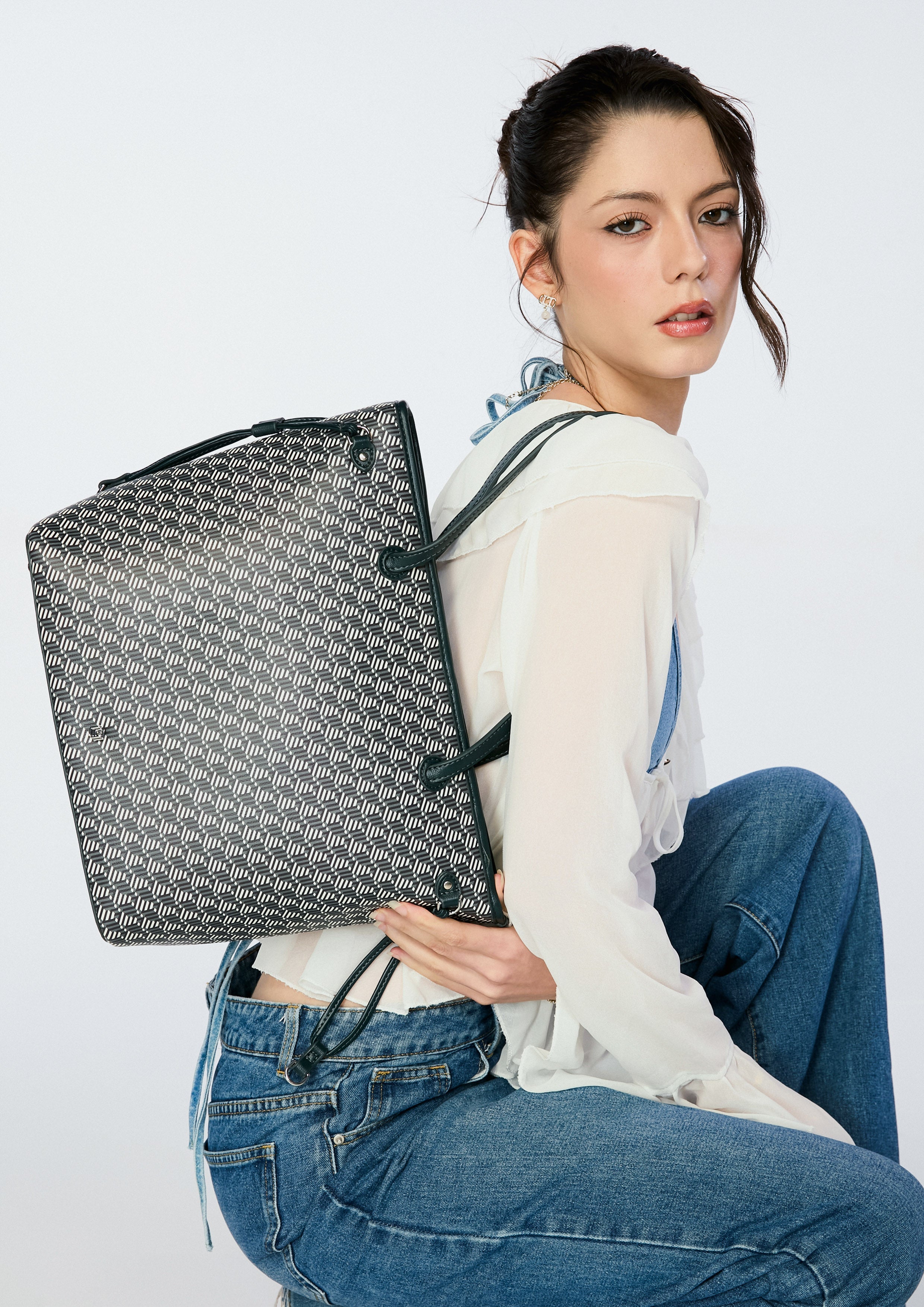 Milton Infinite L Tote Bag Green