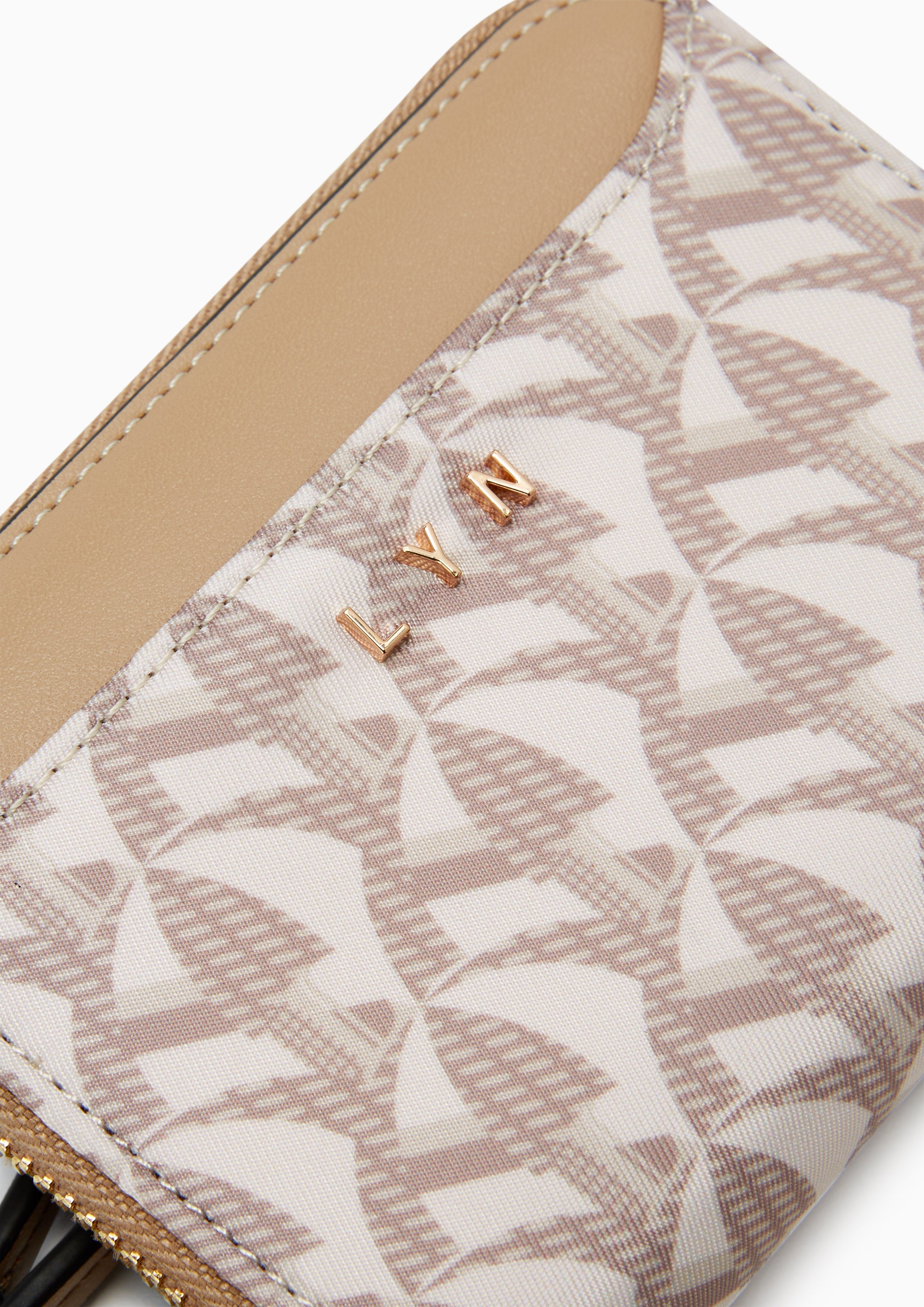 Solanory Short Wallet On Chain Beige