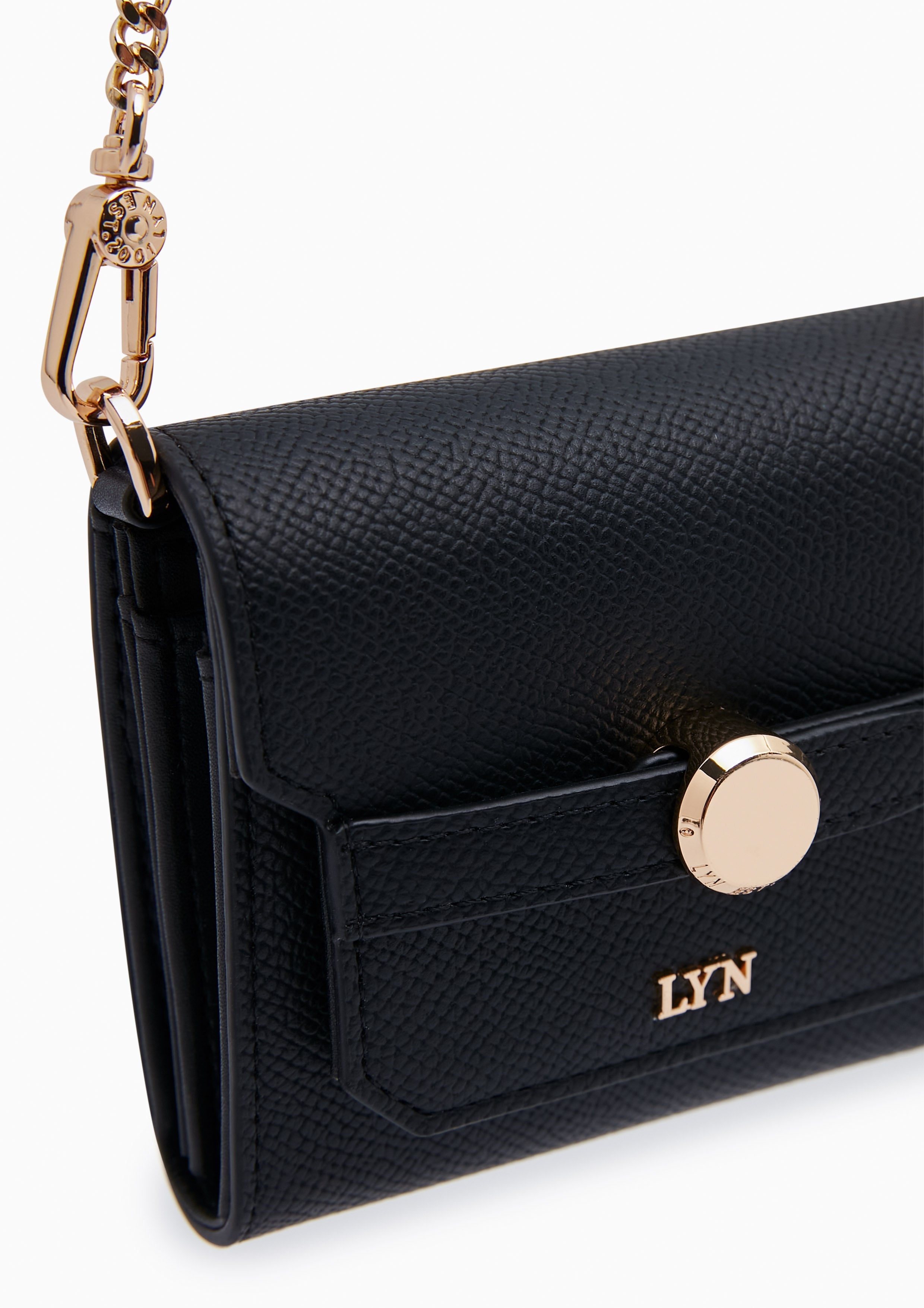 Andera Short Wallet On Chain Black