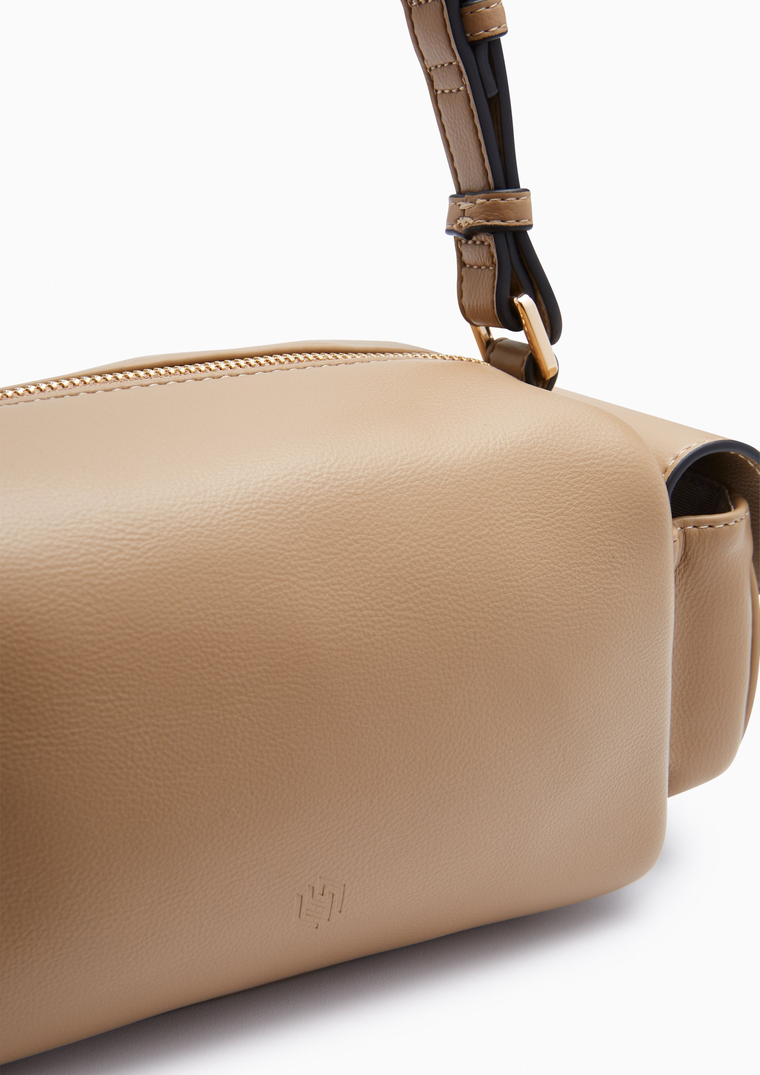 Brent Shoulder Bag Taupe