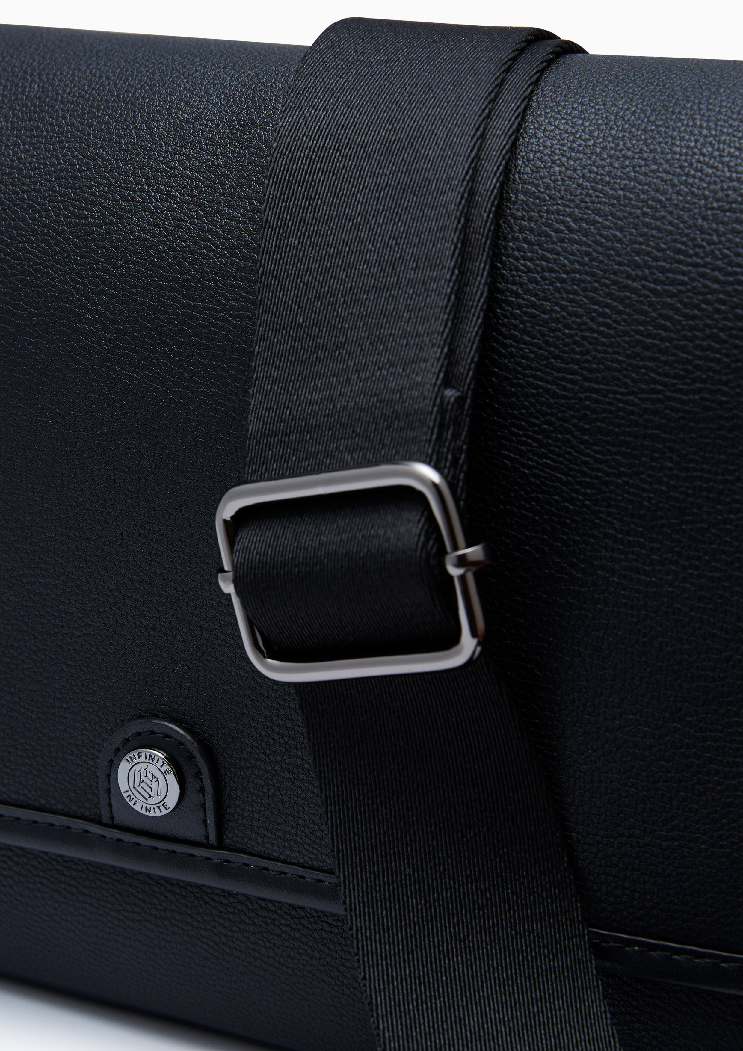 Zoll Infinite Messenger Bag Black