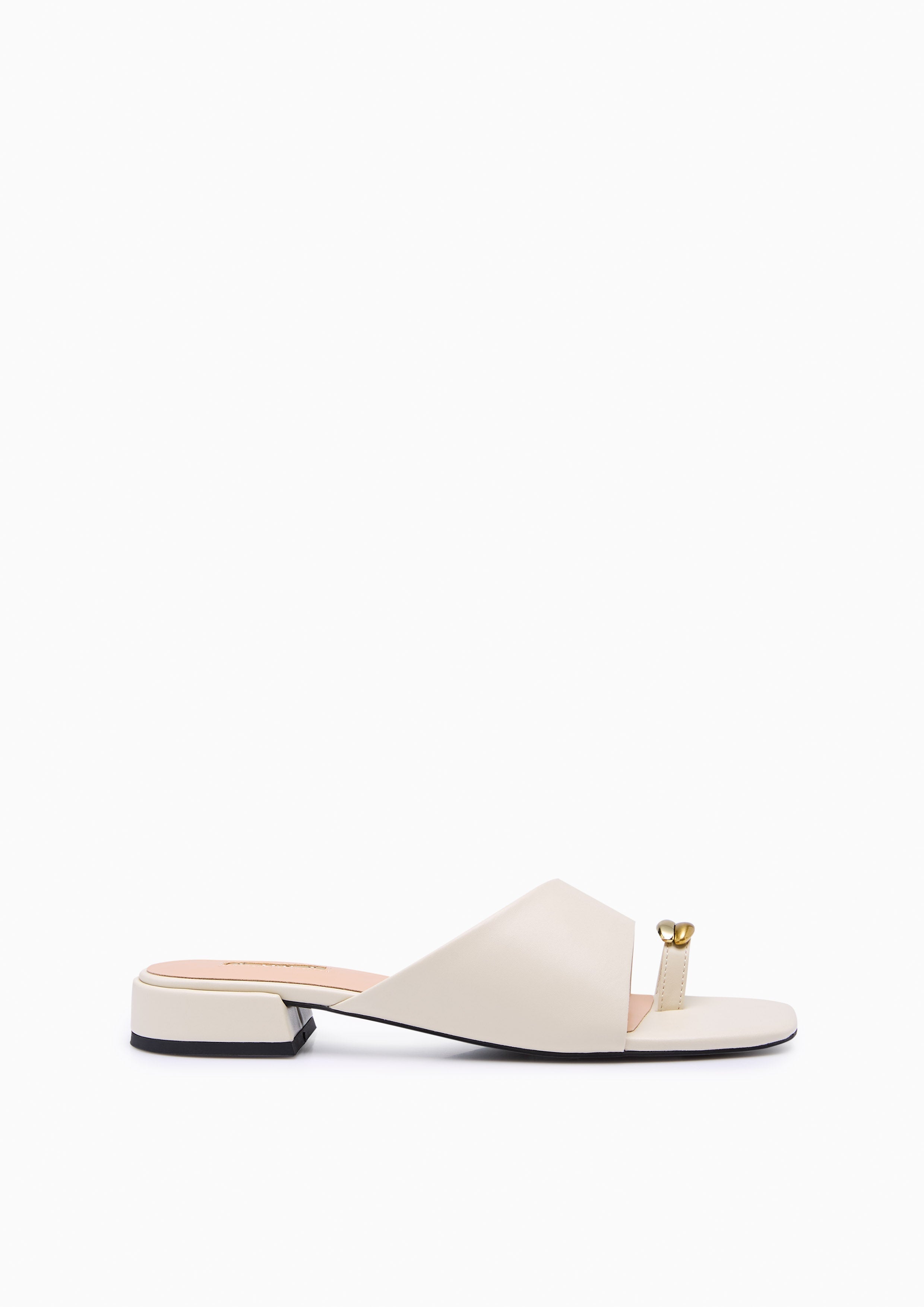 Emma Sandals Ivory