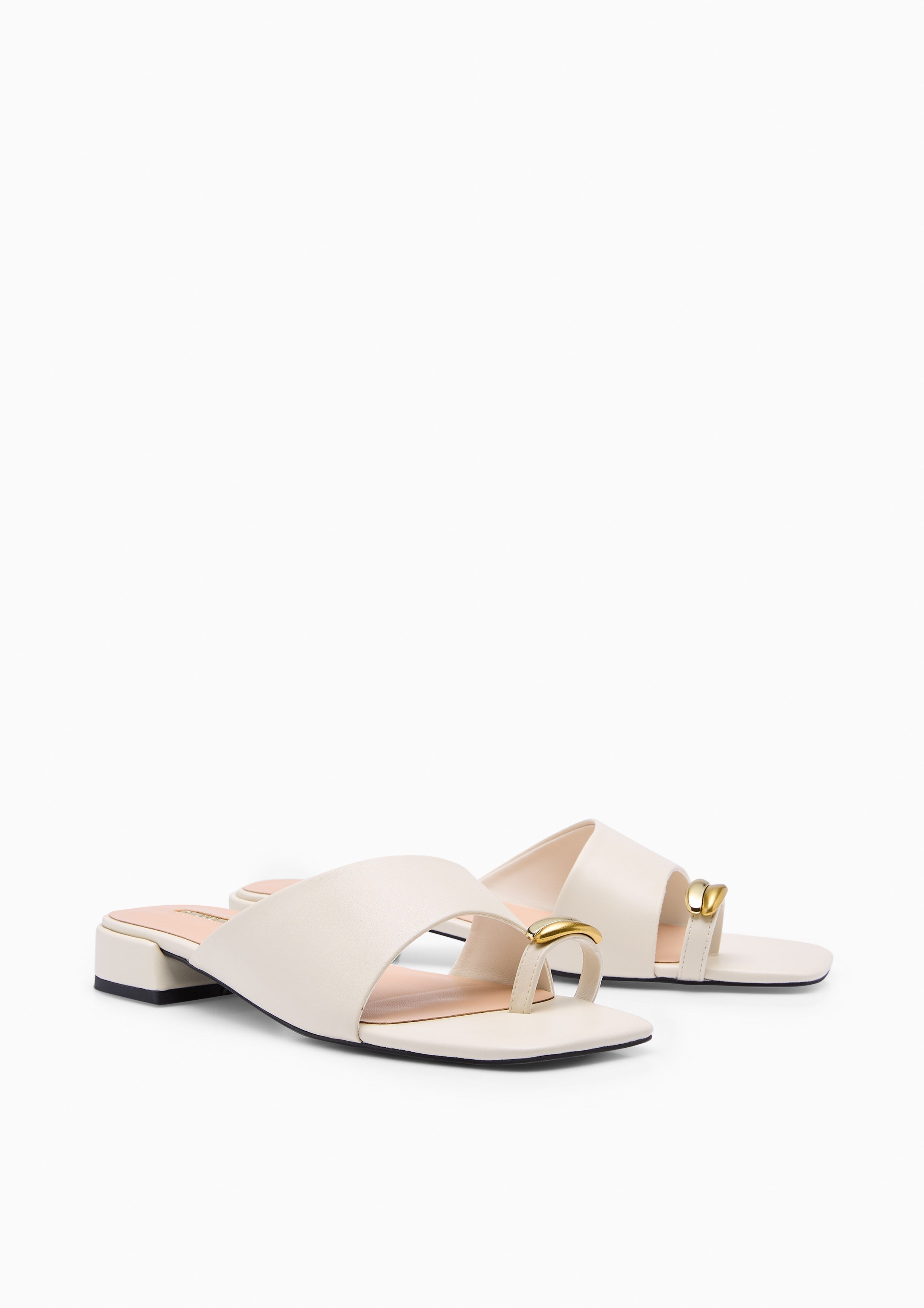 Emma Sandals Ivory