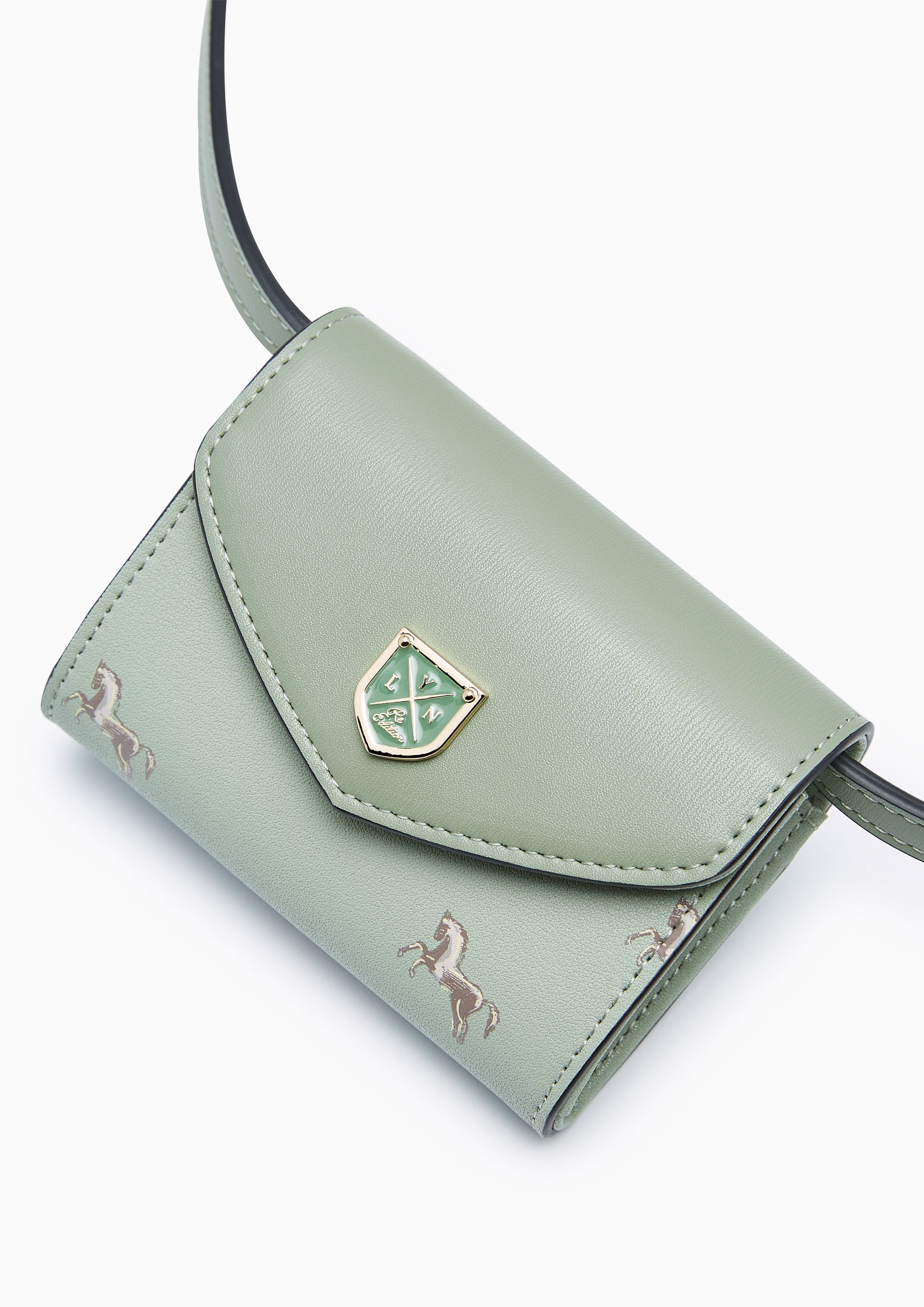Re-Edit Mustang Short Wallet On Chain Green