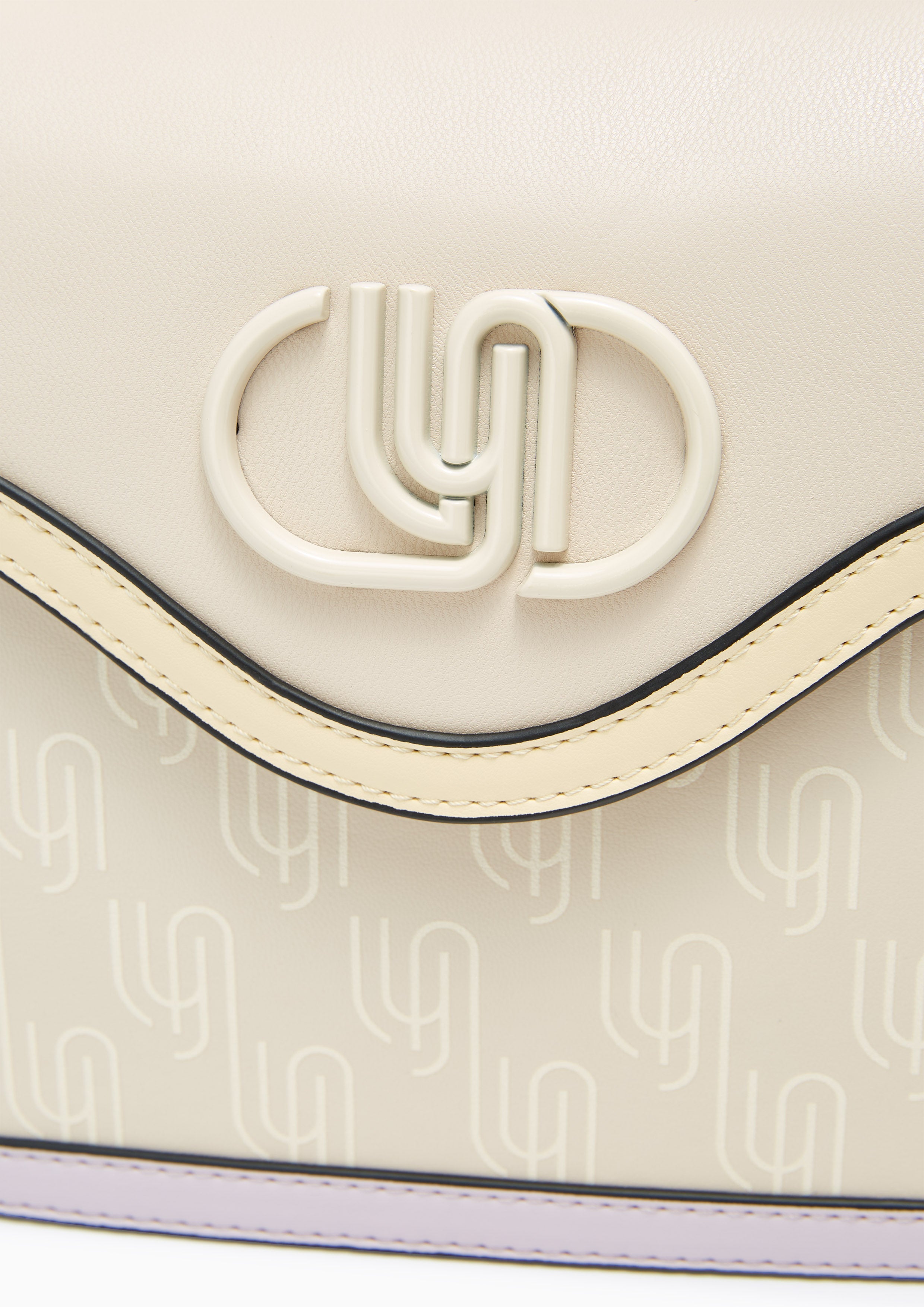 Louvre Infinite Handbag Beige