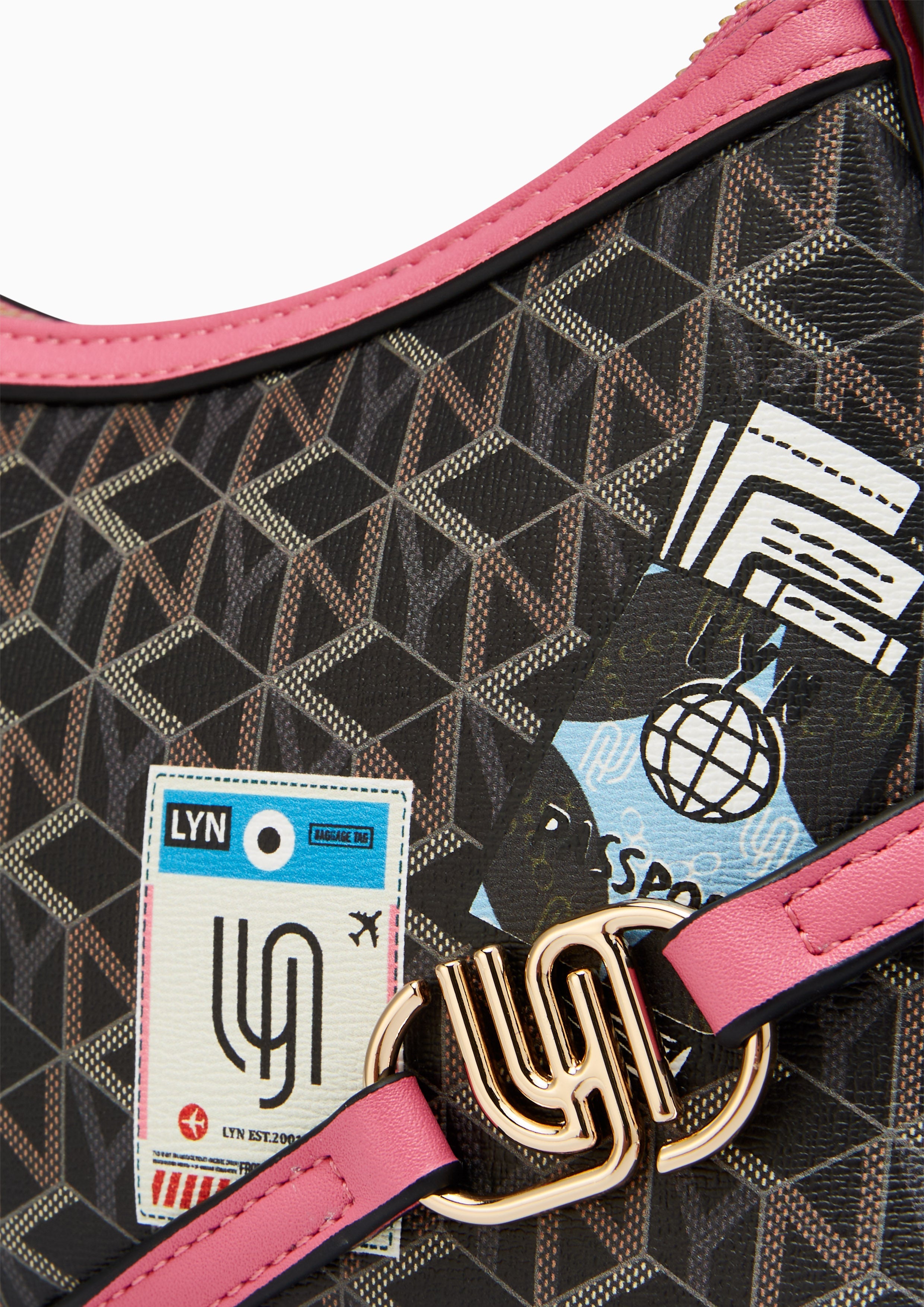 Wander Infinite S Shoulder Bag Pink