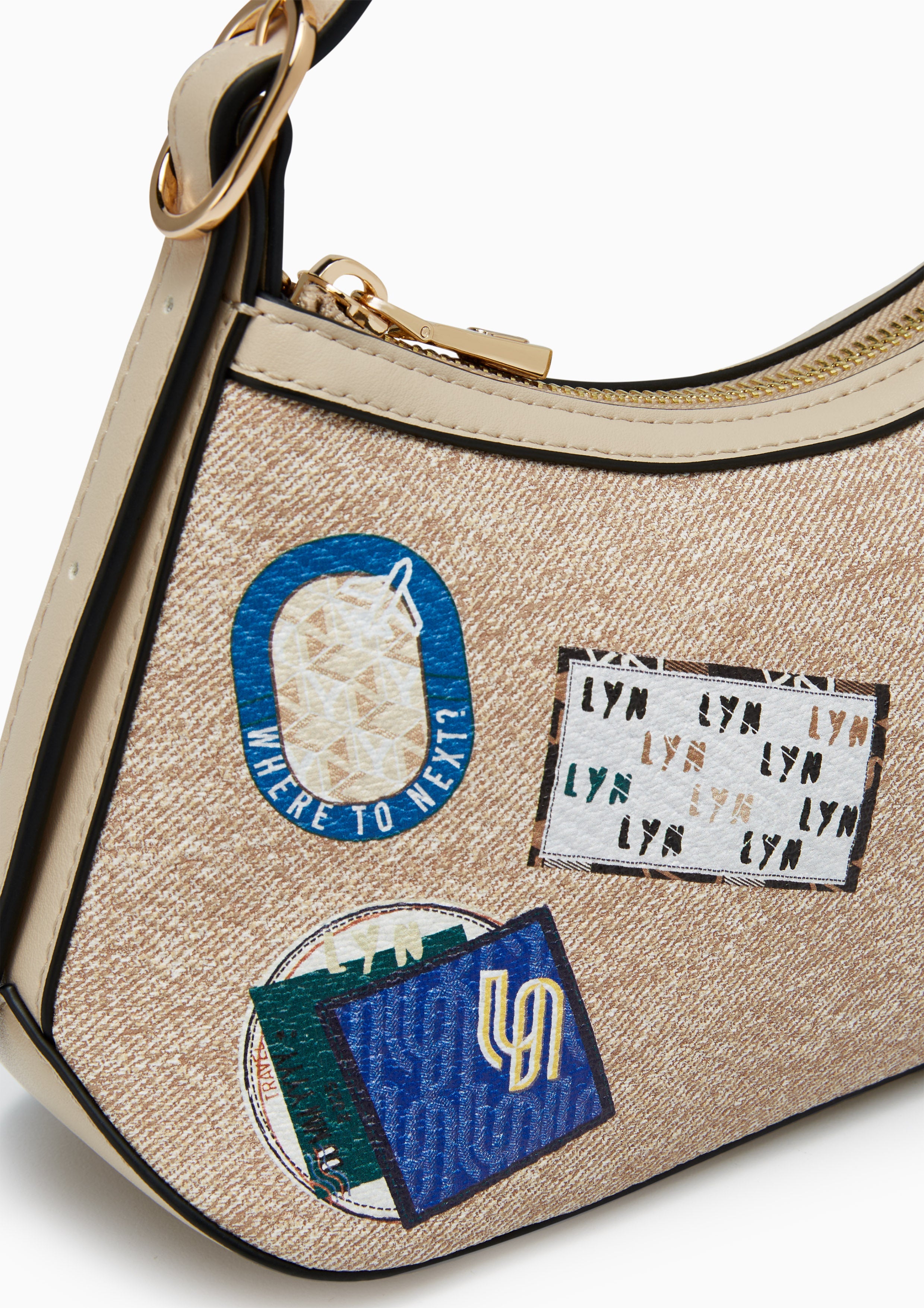 Wander Infinite S Shoulder Bag Beige