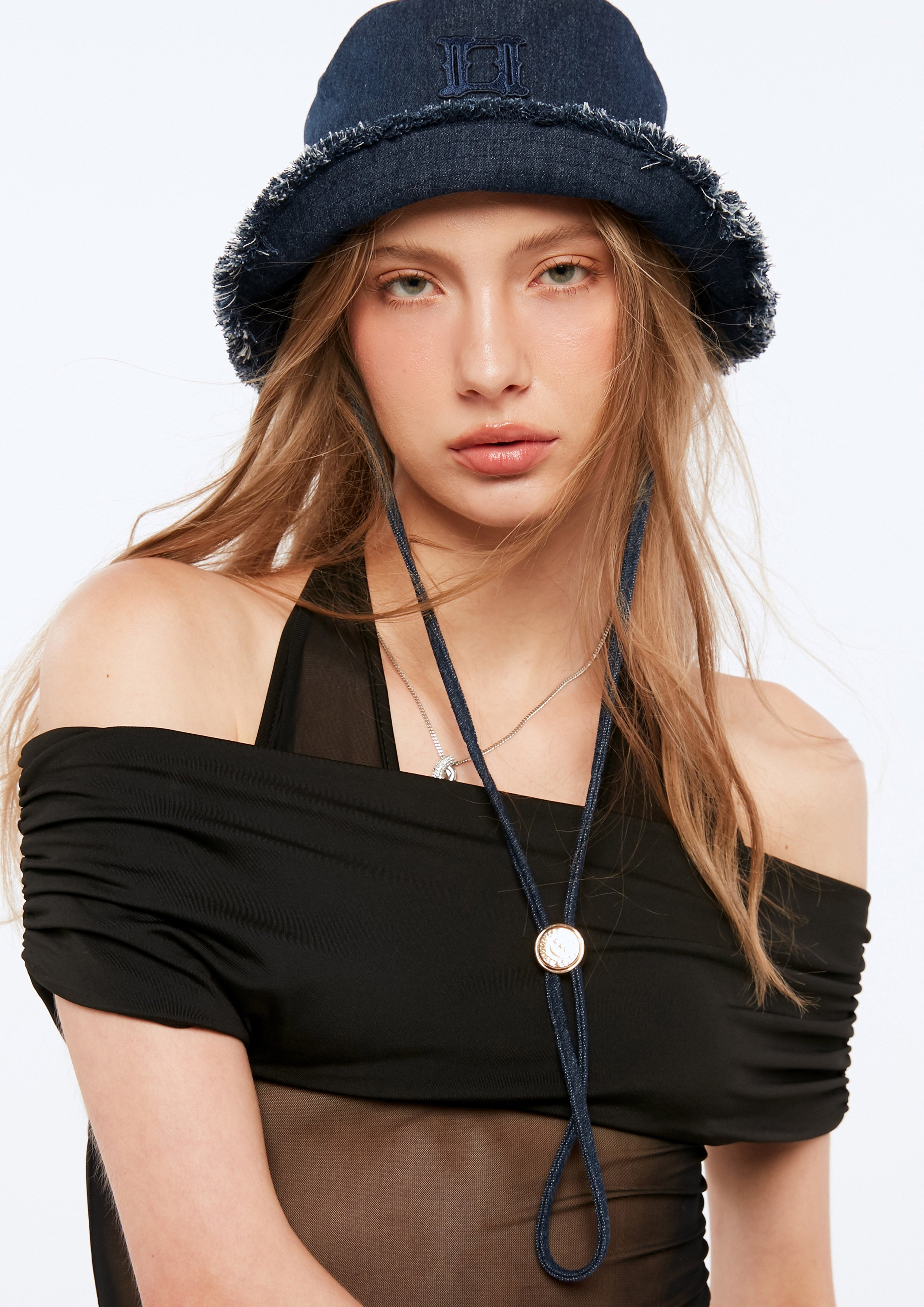 Zita Bucket Hat Dark Blue