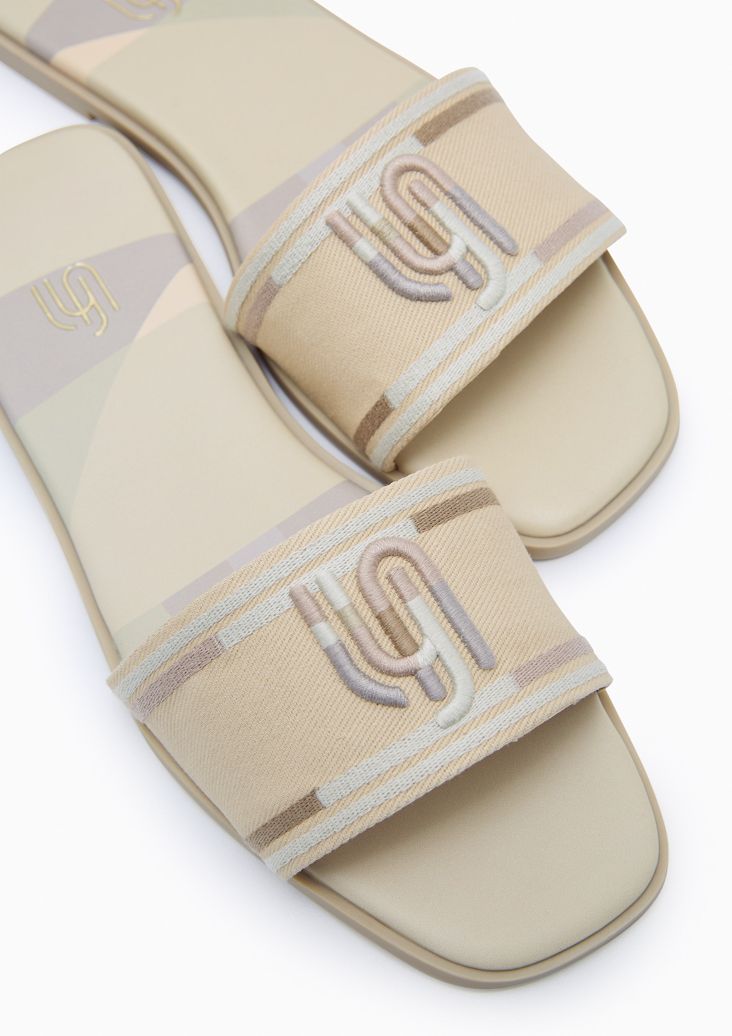 Maddie Flat Infinite Sandal Ivory
