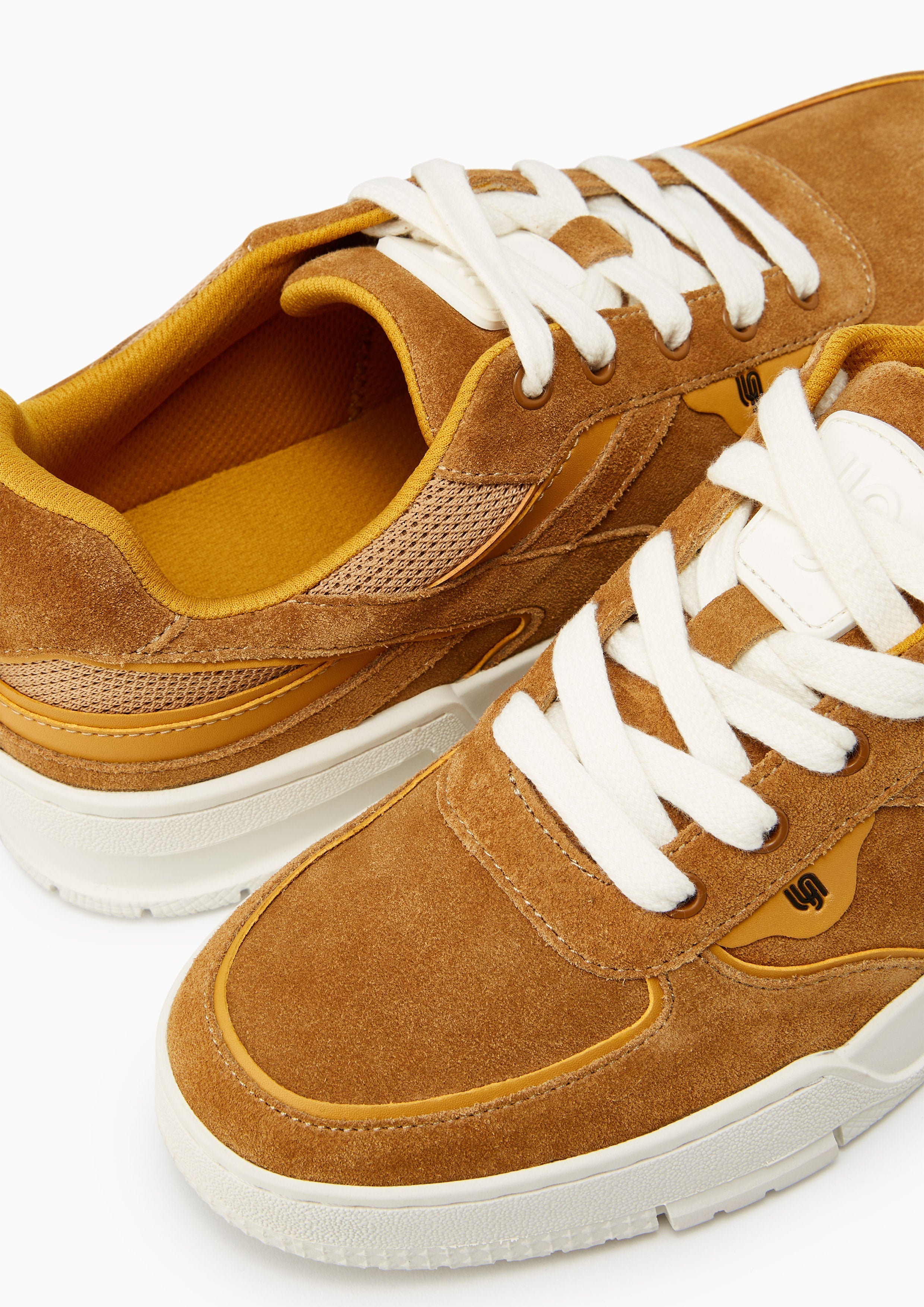 Velux Infinite Her Sneakers Dark Yellow