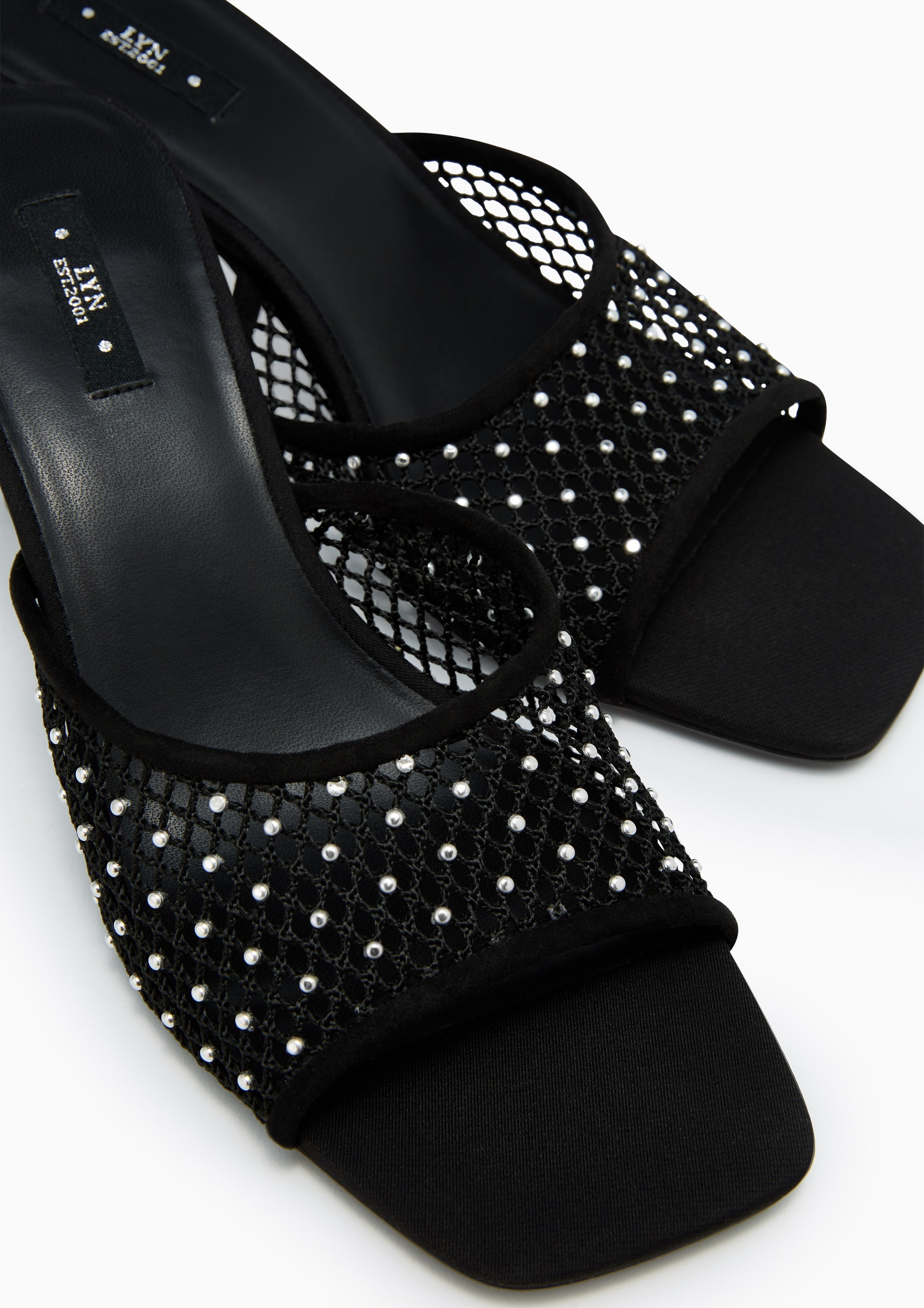 Centra Heels Black