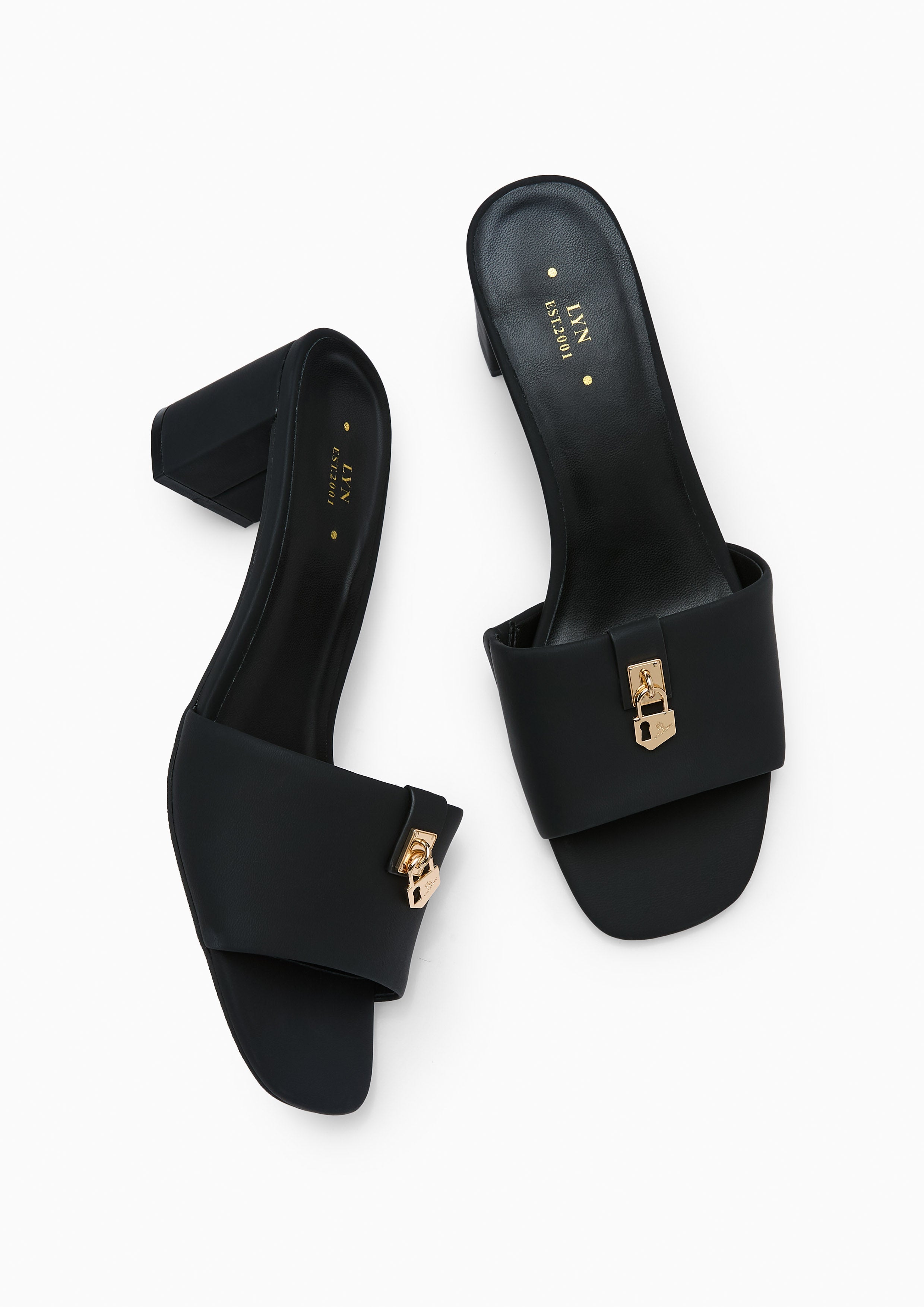 Neutra Mid Heels Black