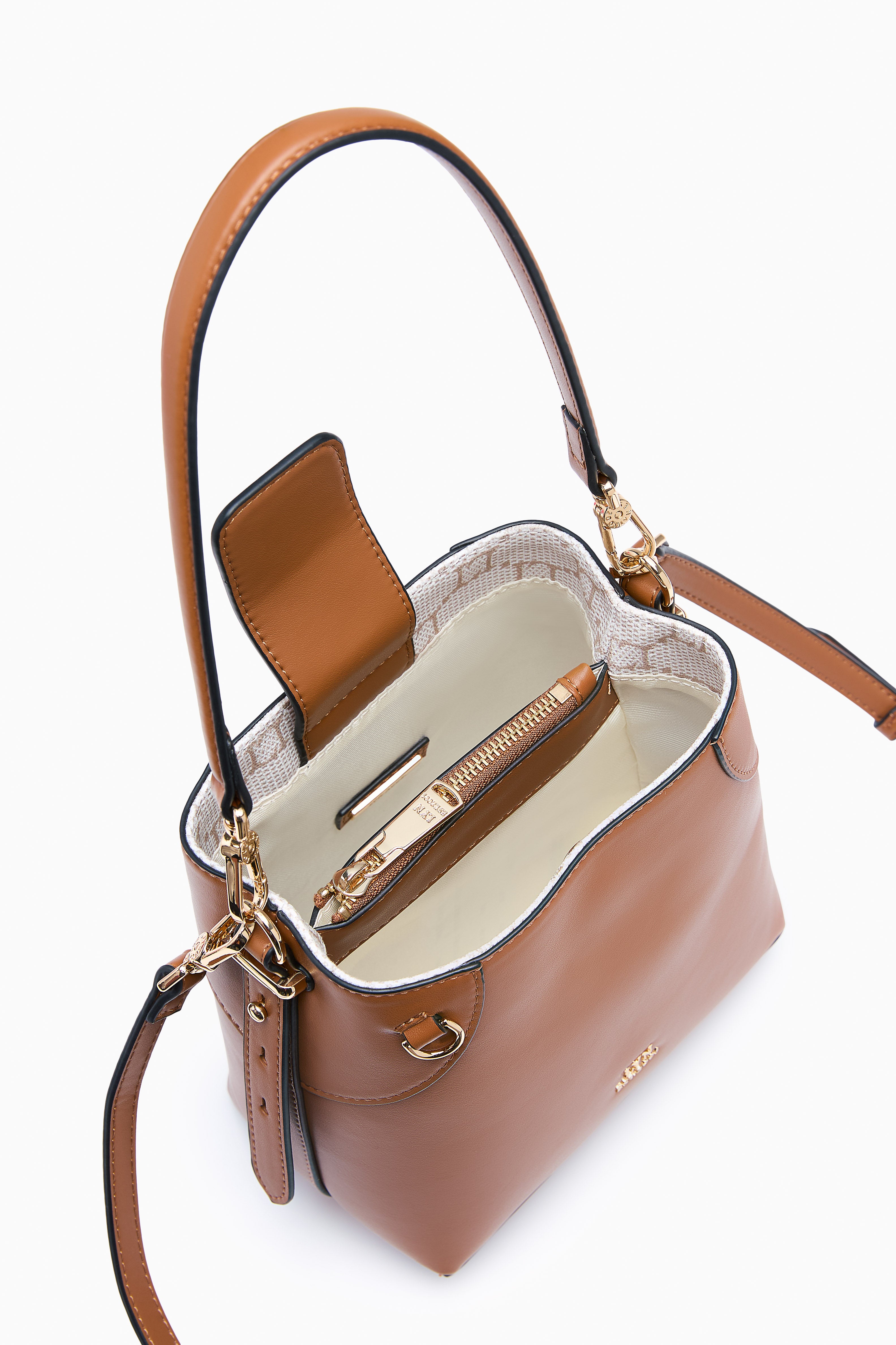 Serif S Bucket Bag Brown