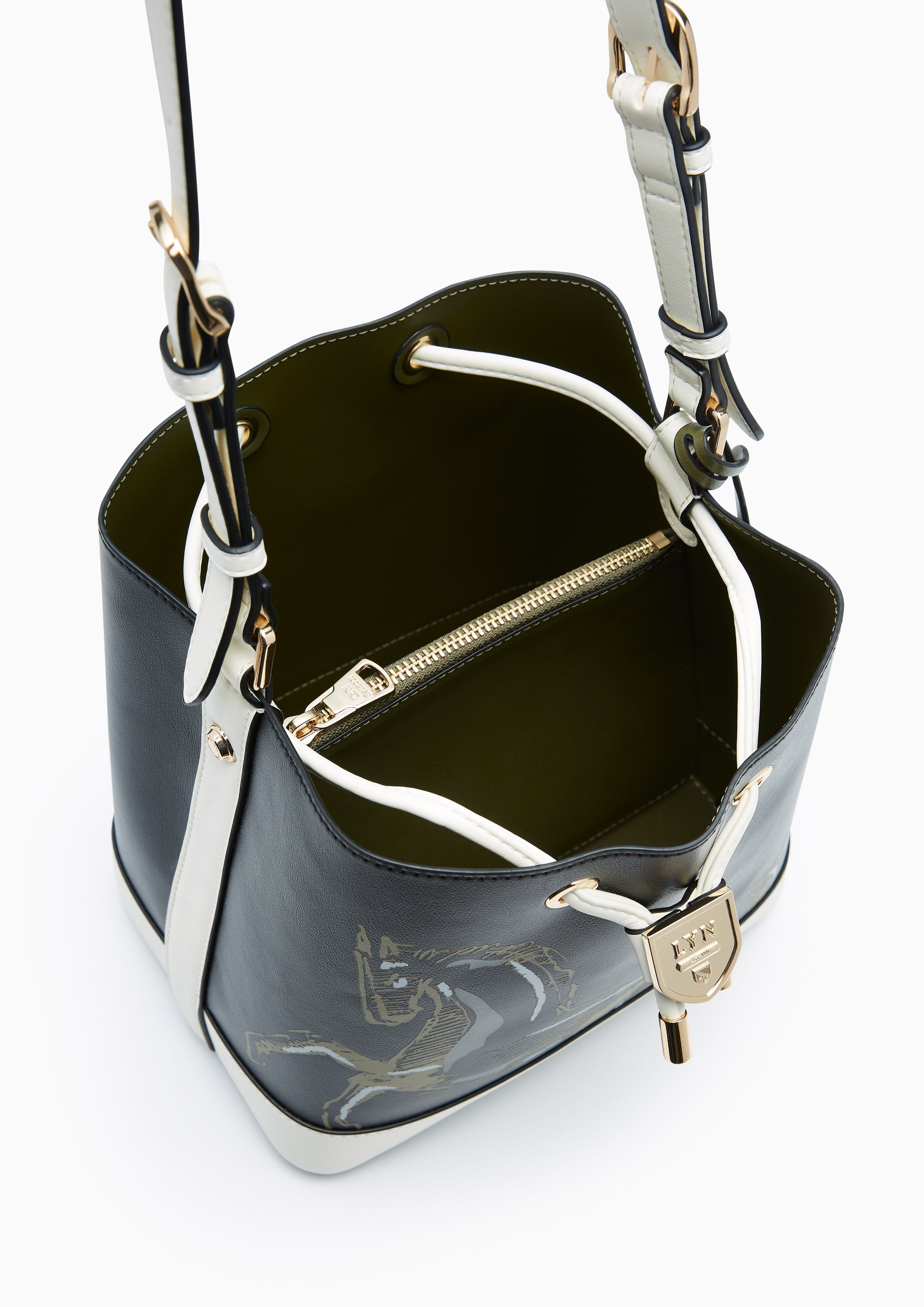 Re-Edit Mustang M Bucket Bag Black