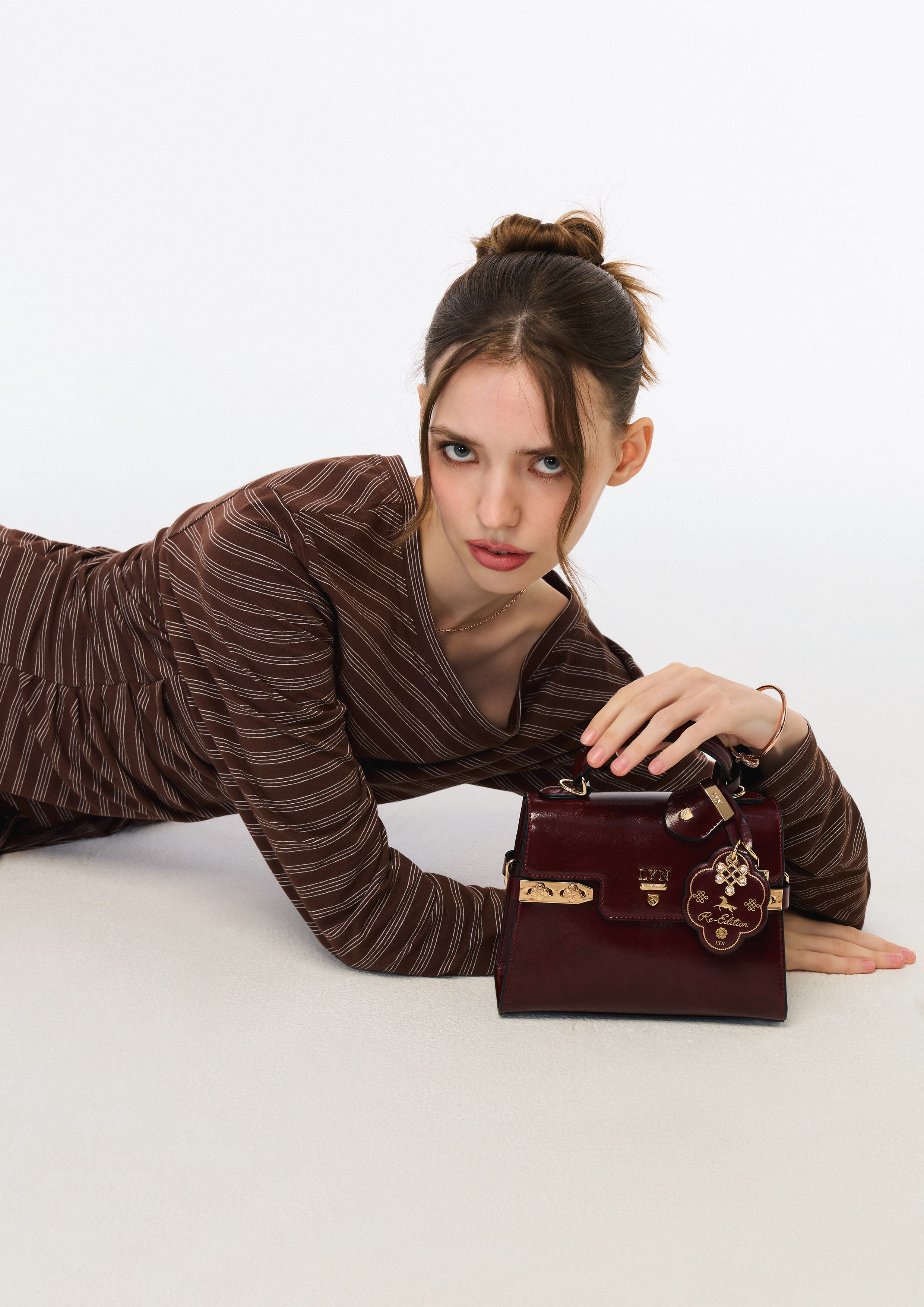 Re-Edit Bliss S Top Handle Bag Dark Red