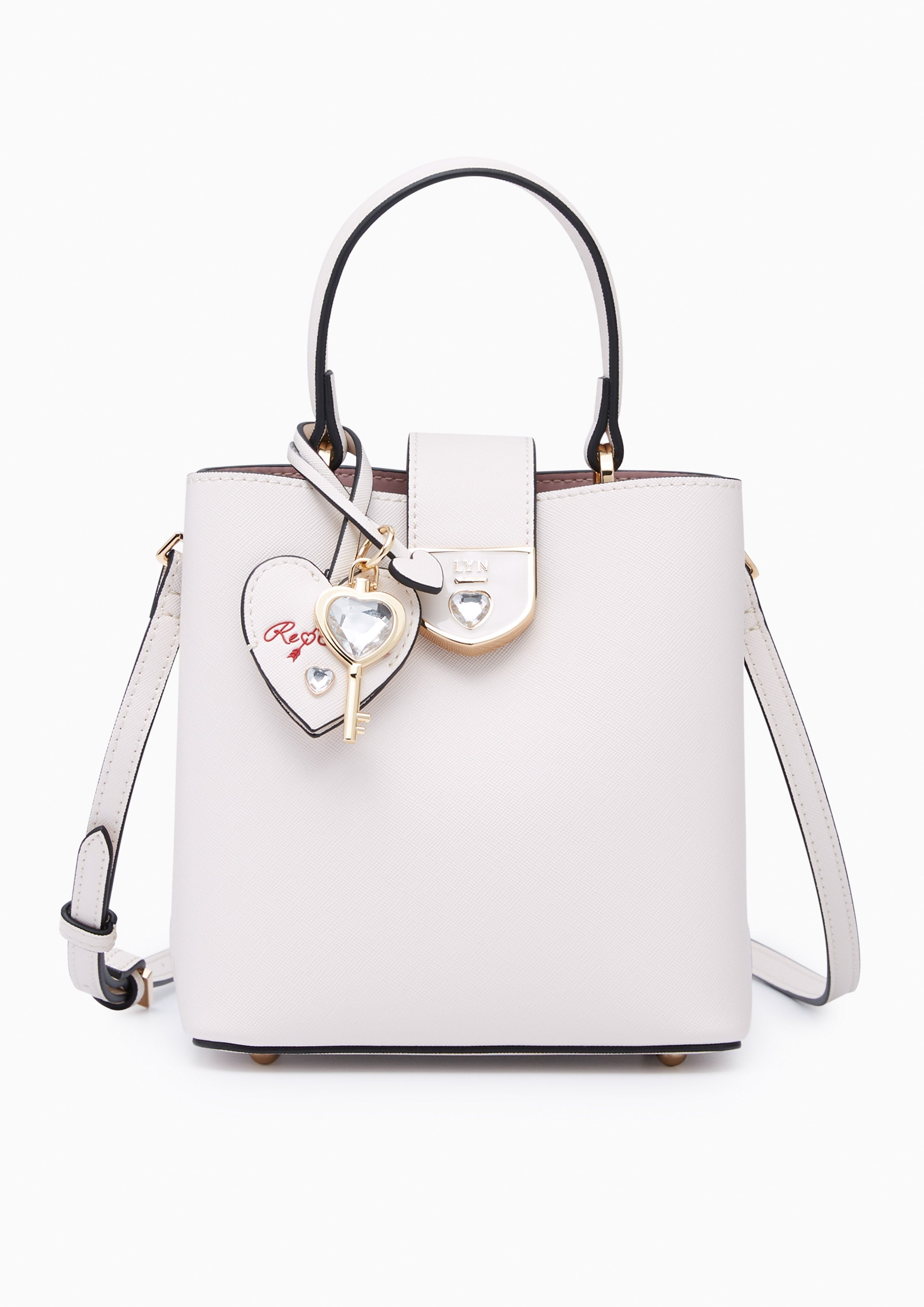 Re Love Astraea S Bucket Bag Ivory