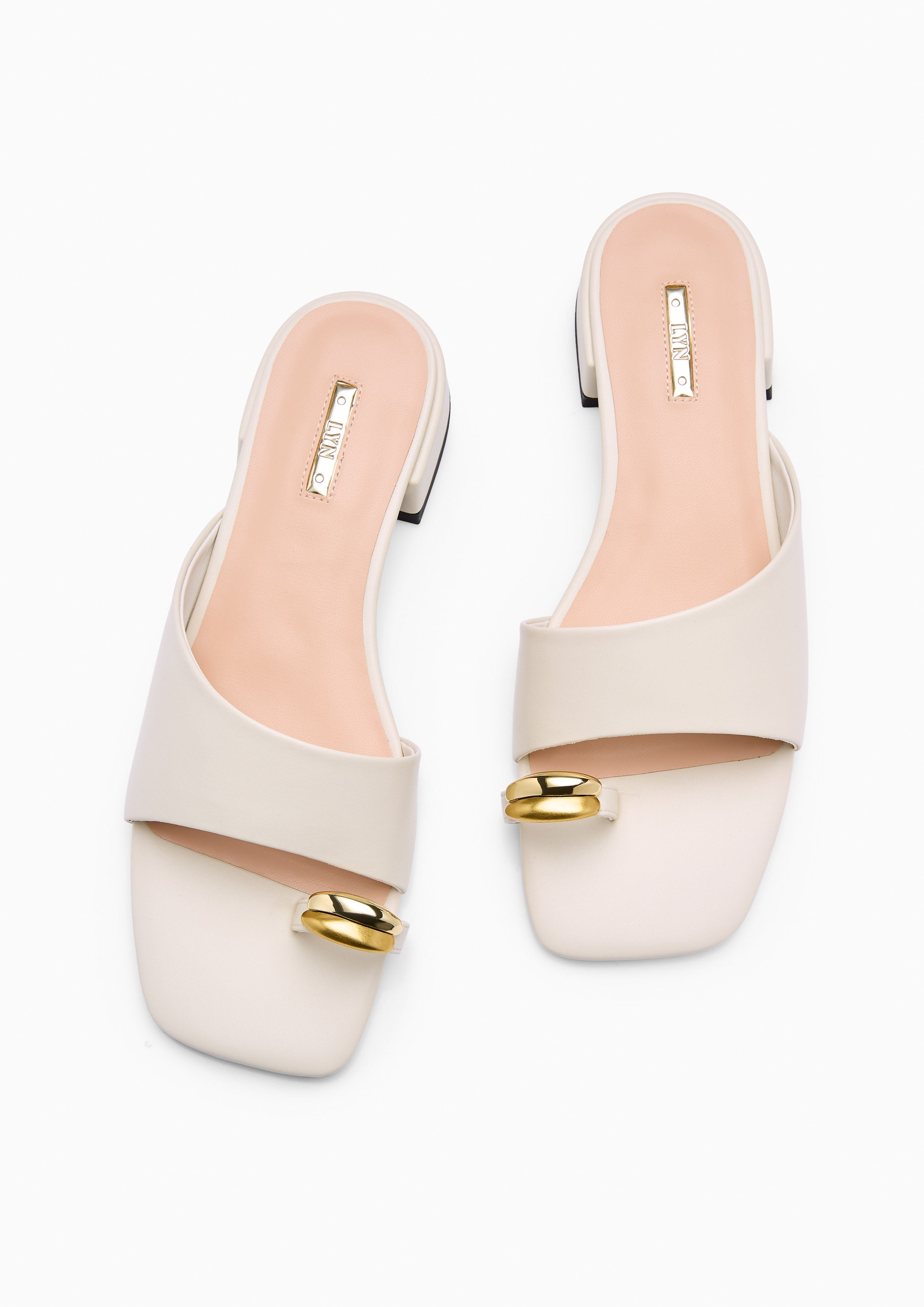 Emma Sandals Ivory