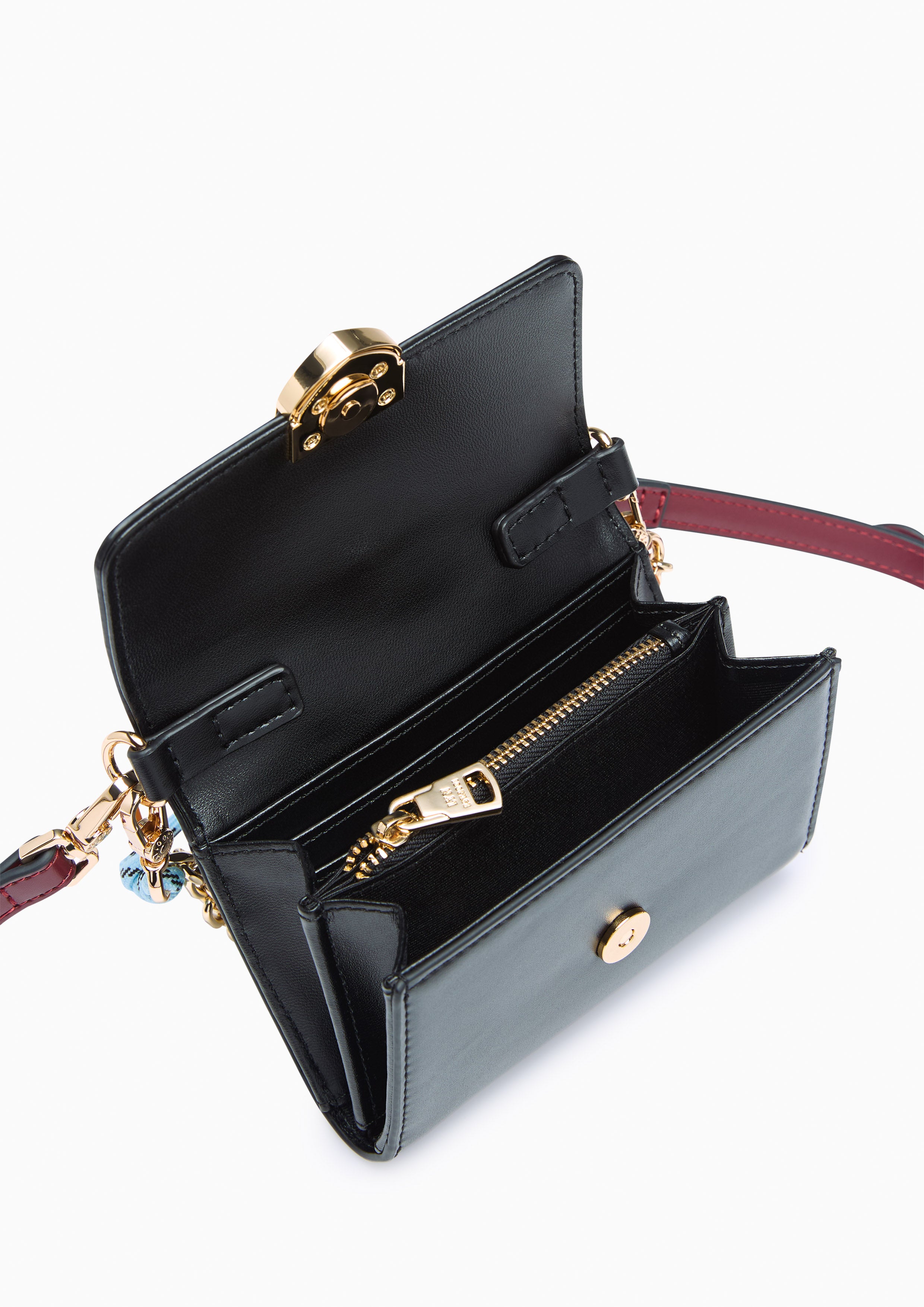 Re-Edit Explore Short Wallet on Chain Black