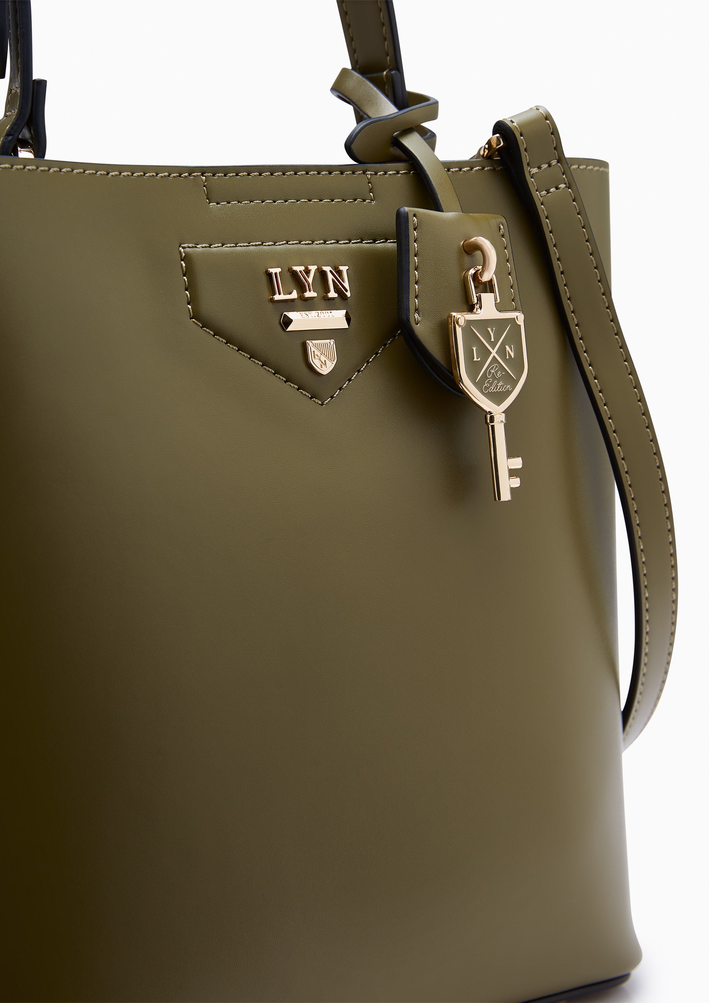 Astraea M Bucket Bag Green