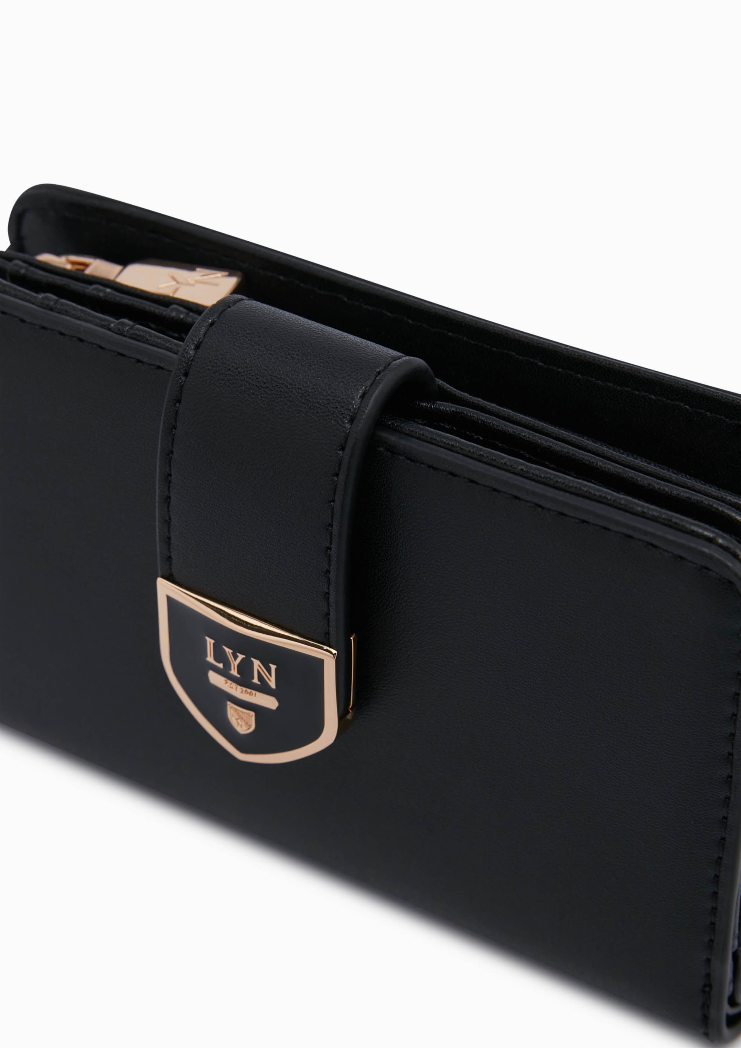 Athella Semi Short Wallet Black