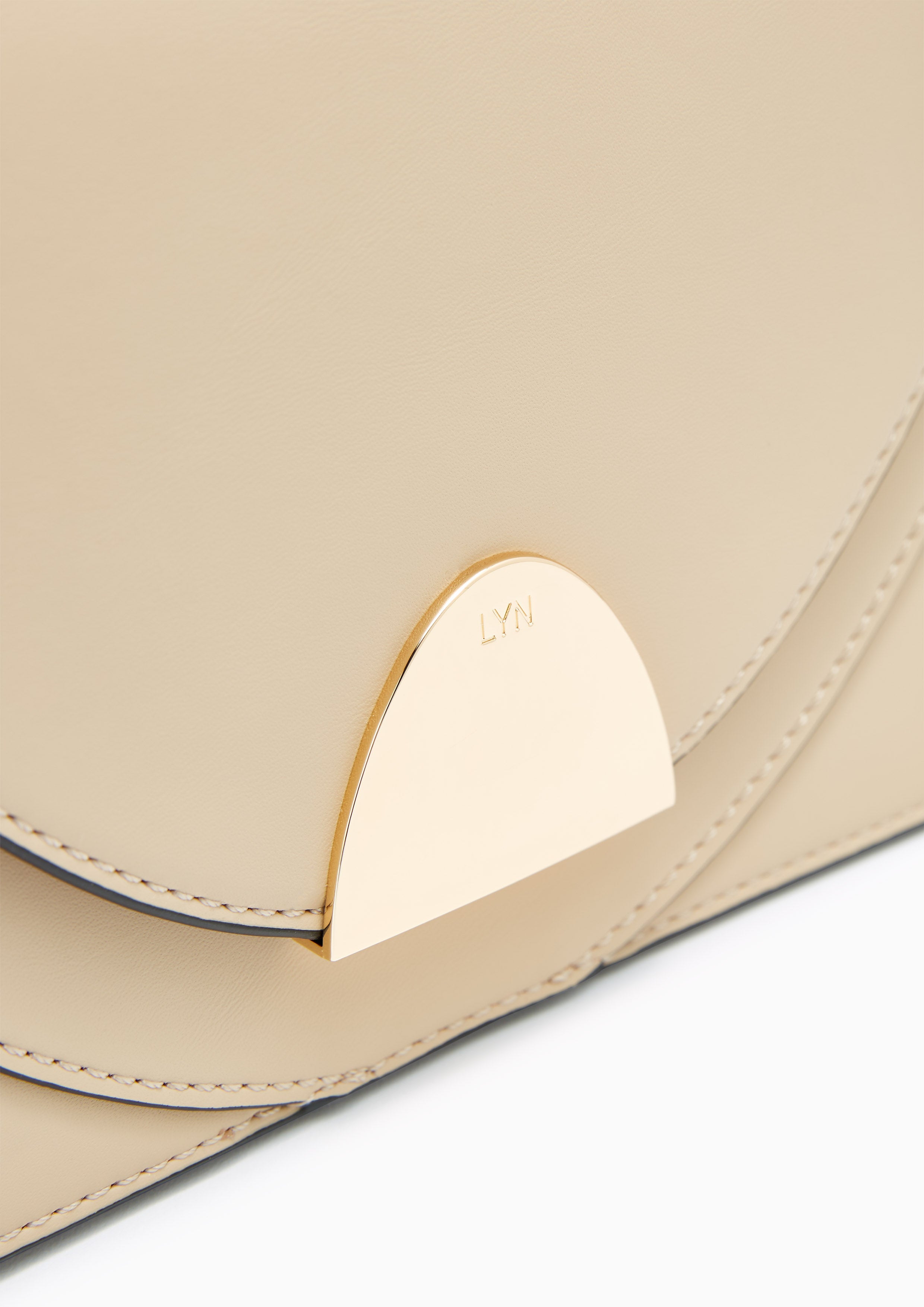 Amuse M Shoulder Bag Beige