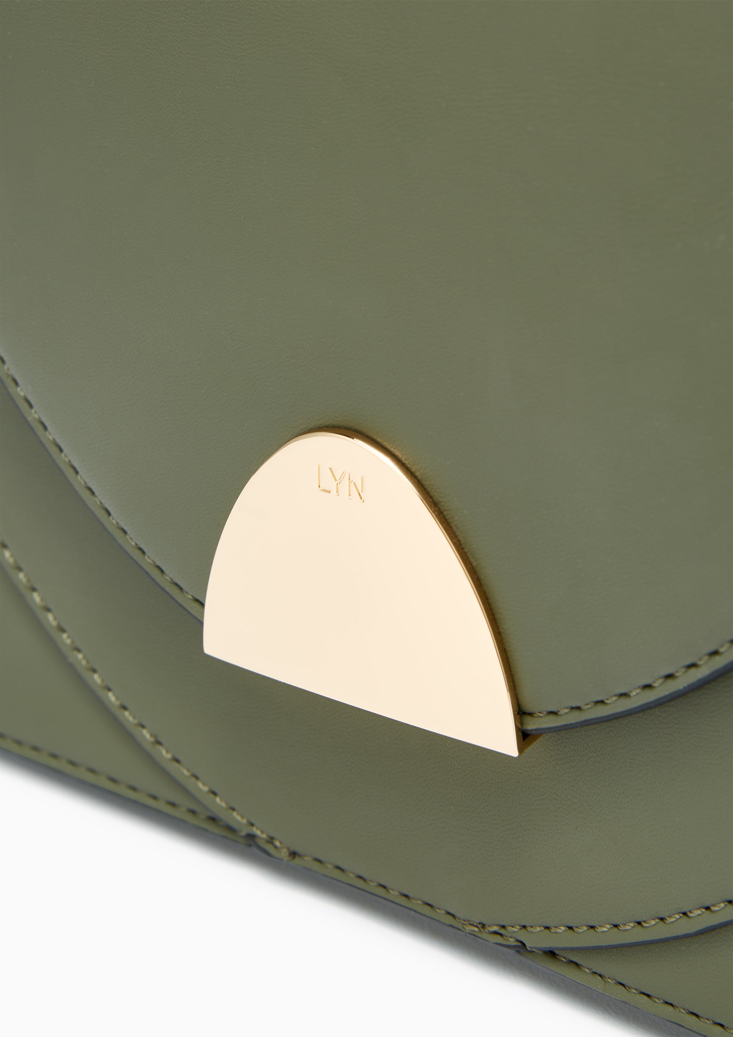 Amuse M Shoulder Bag Green