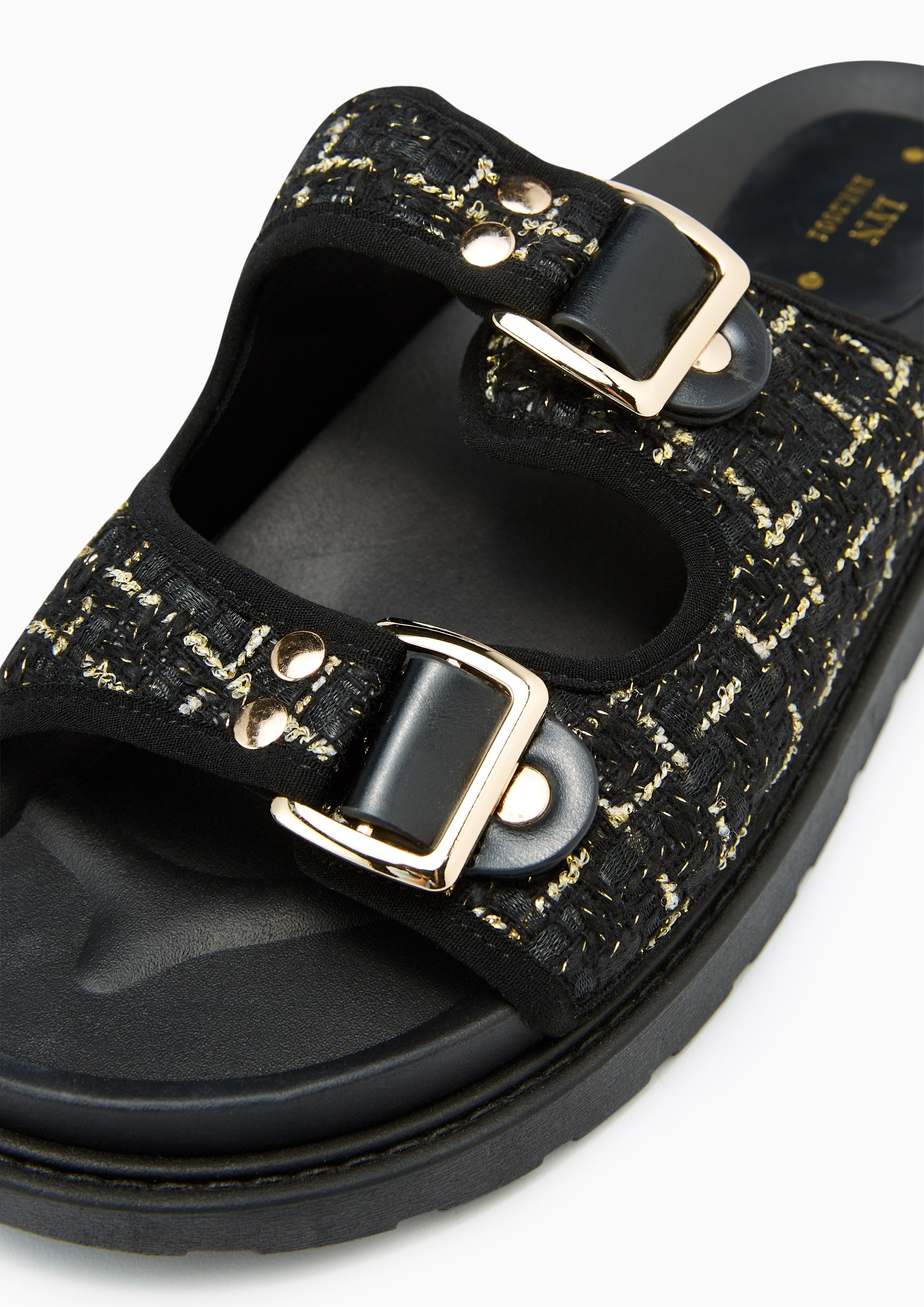 Berries Flat Sandals Black