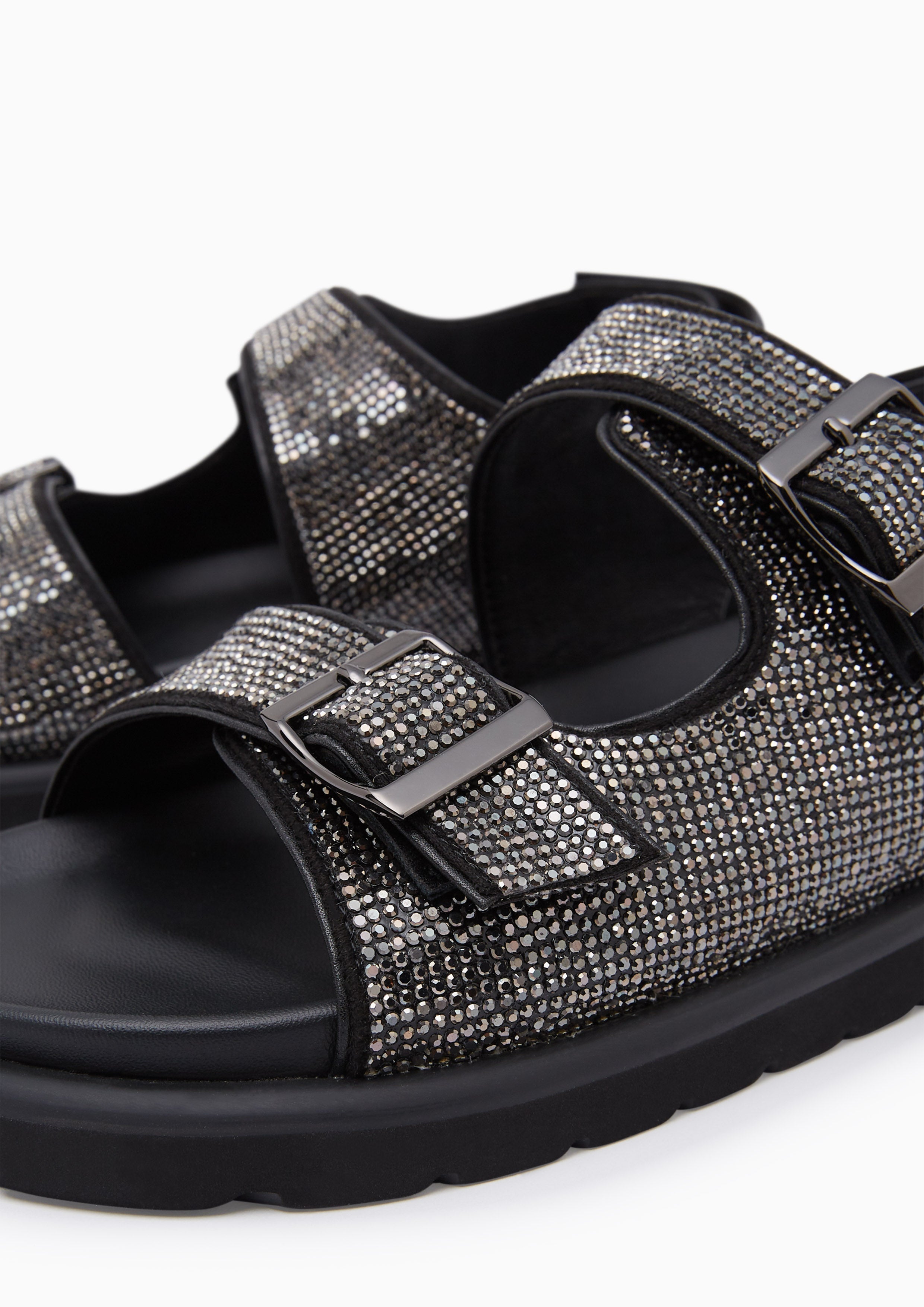 Brinky Flat Sandals Black