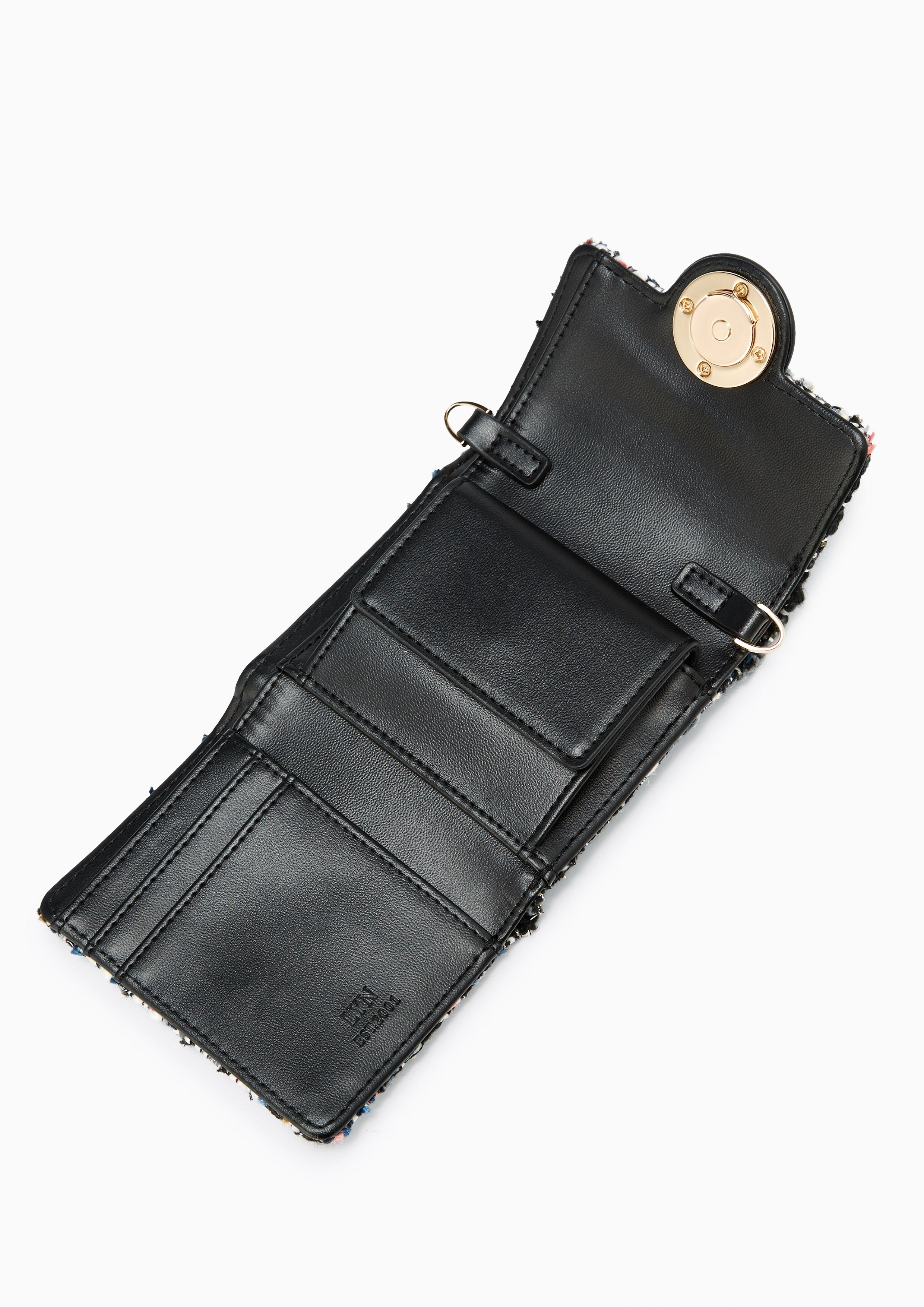 Semona Short Wallet On Chain  Black