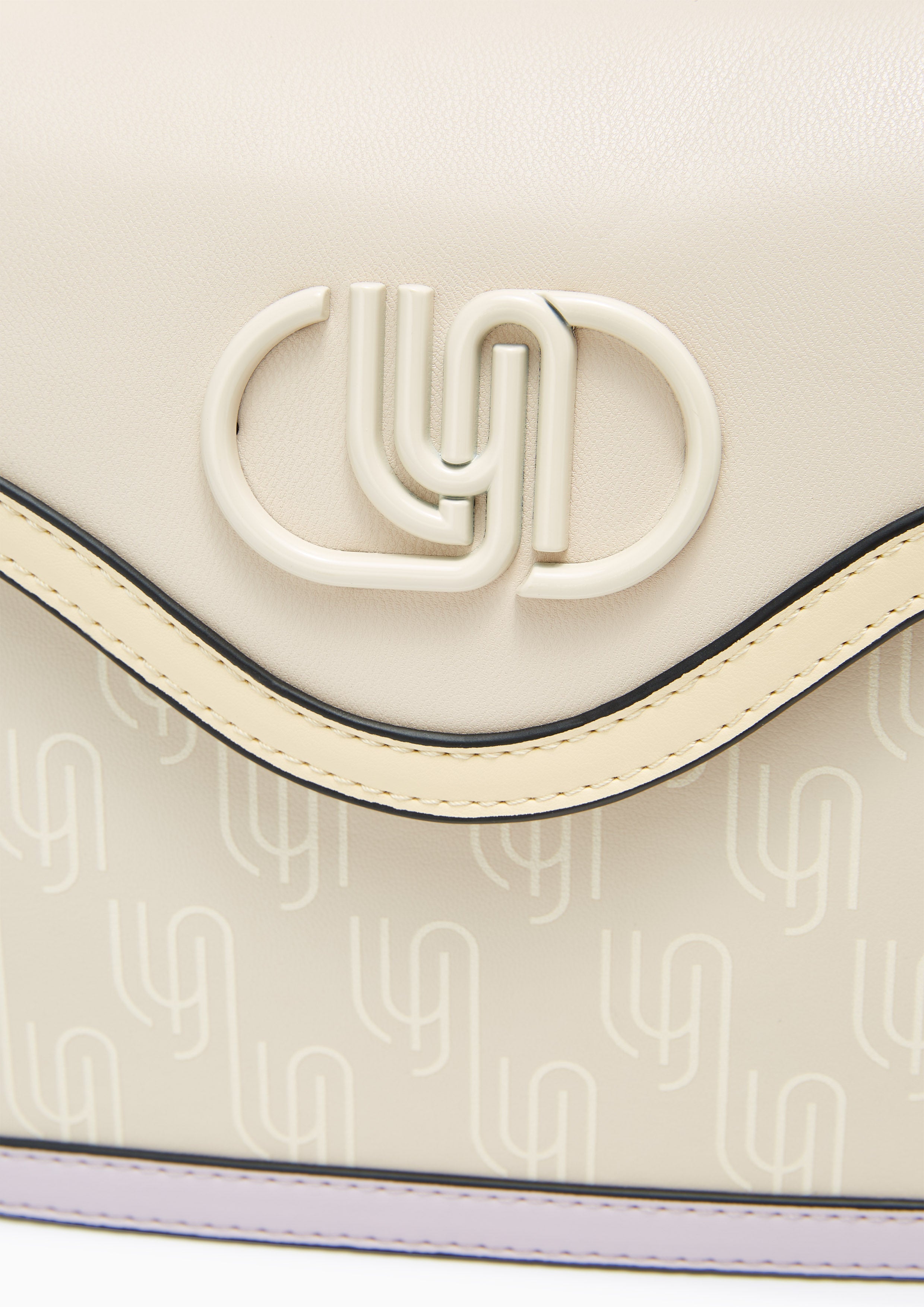 Louvre Infinite Handbag Beige