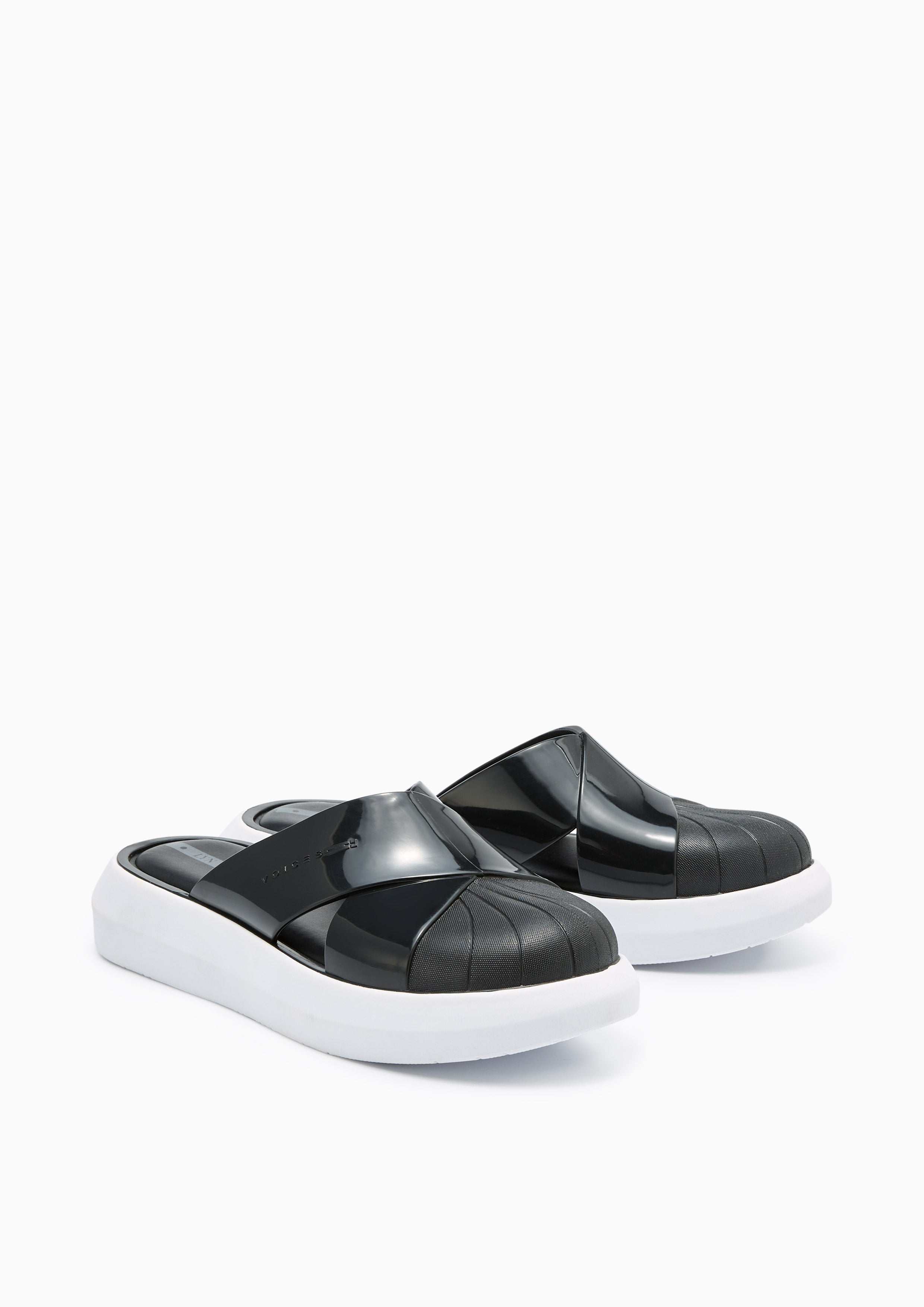 Brie Flat Sandals Black