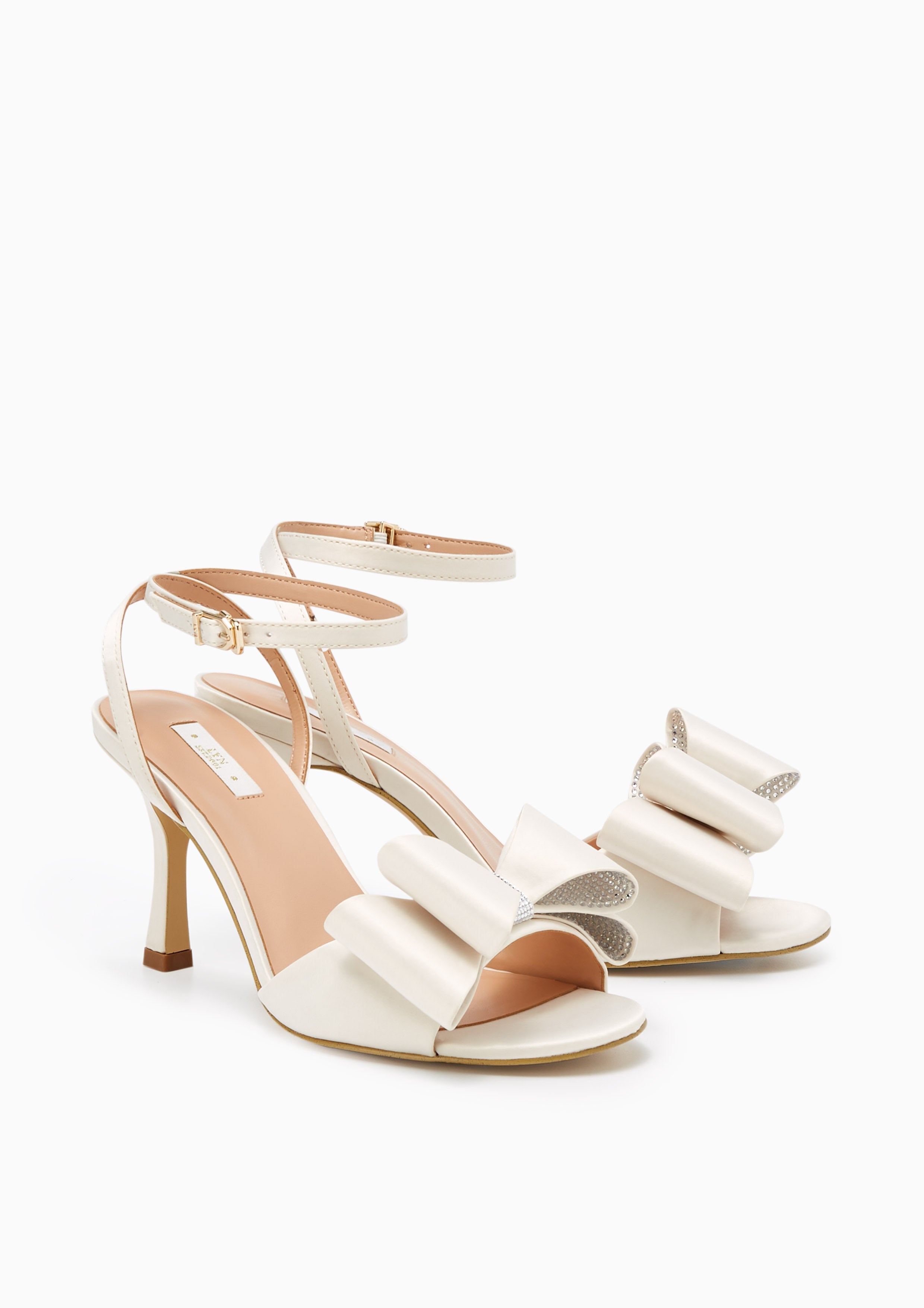 Icy High Heels Ivory