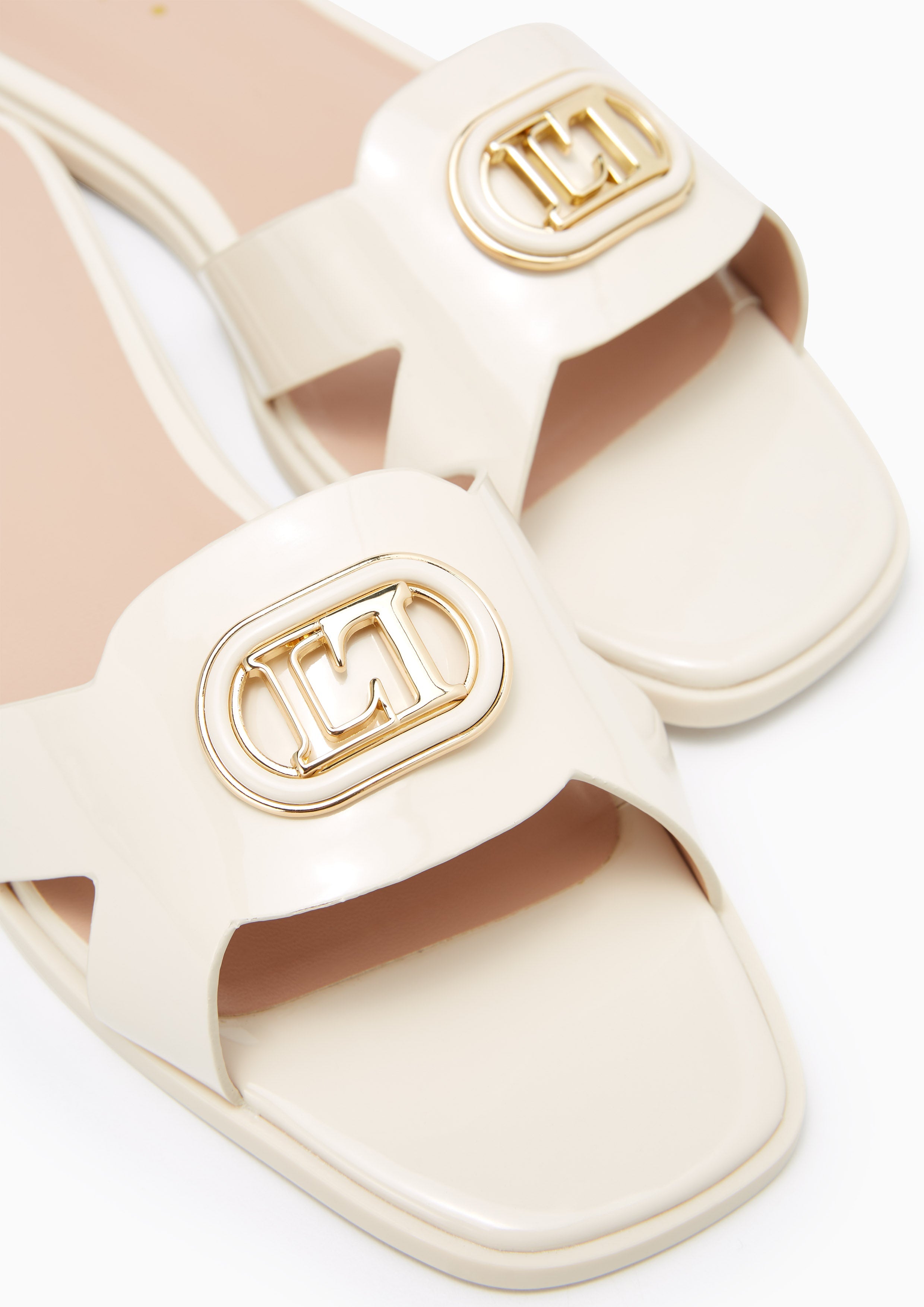 April Flat Sandals Ivory