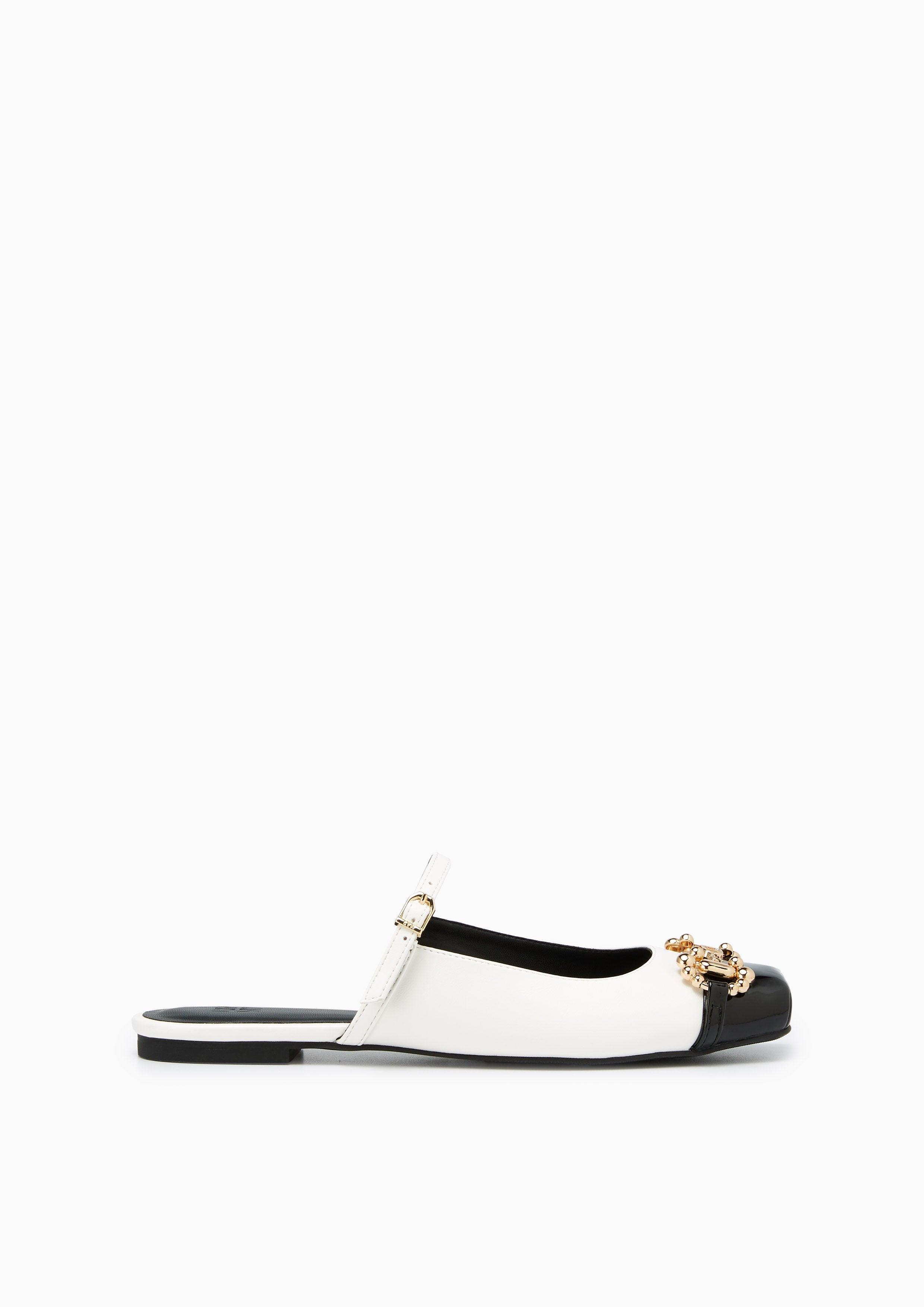 Haiatt Flat Sandals White