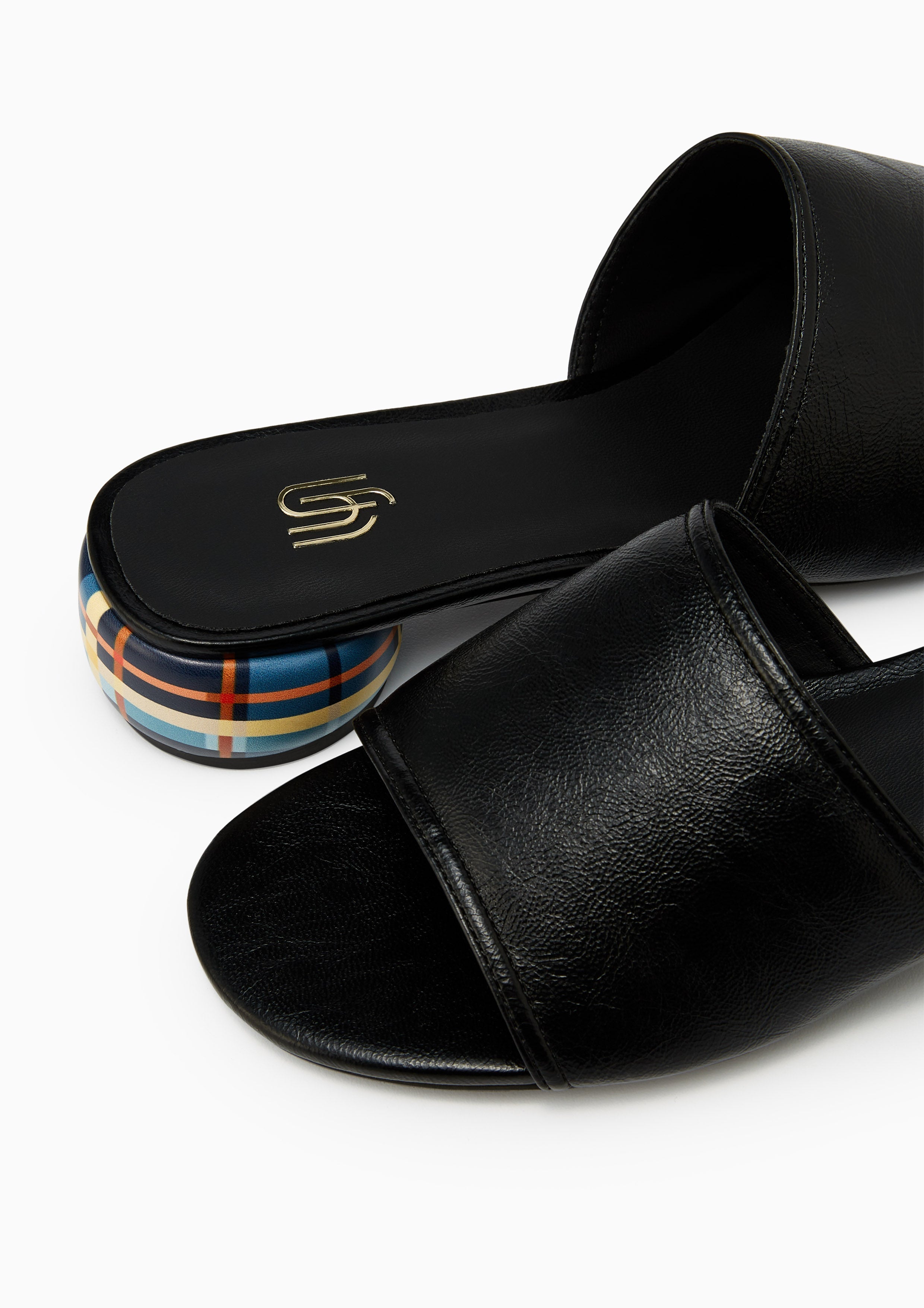 Liana Infinite Slide Sandals Black